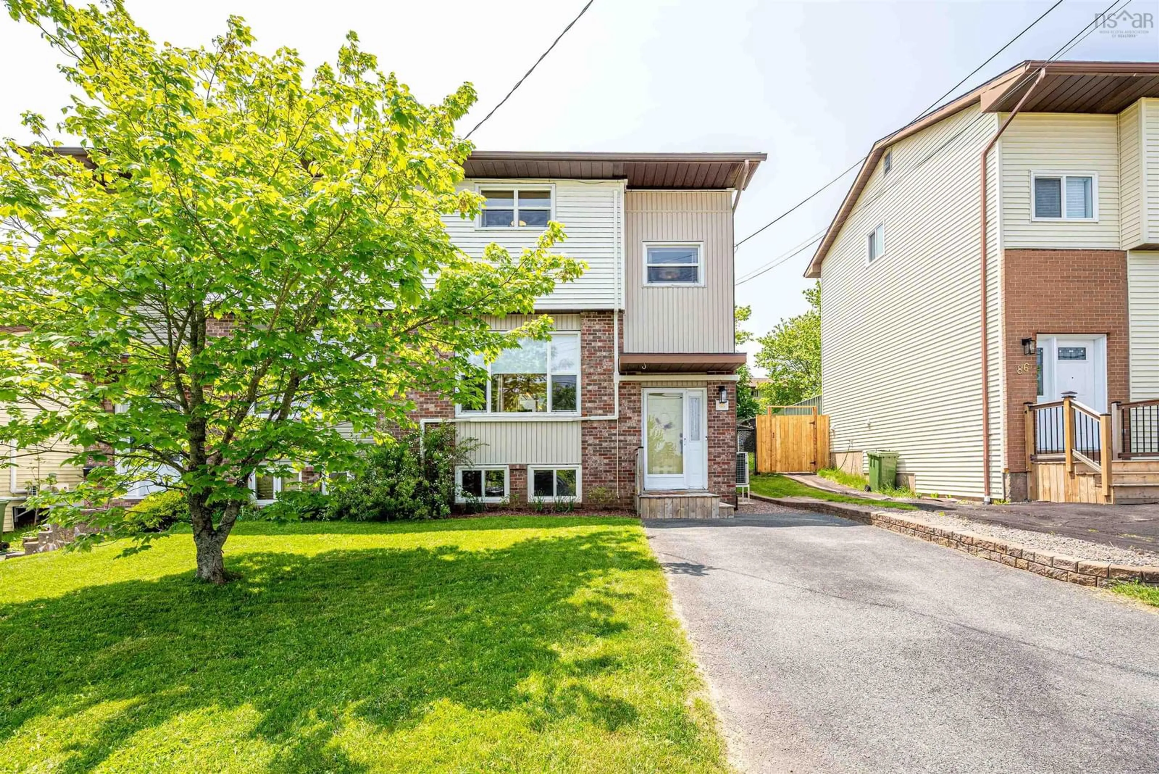 A pic from outside/outdoor area/front of a property/back of a property/a pic from drone, street for 88 Cranberry Cres, Dartmouth Nova Scotia B2W 5A9