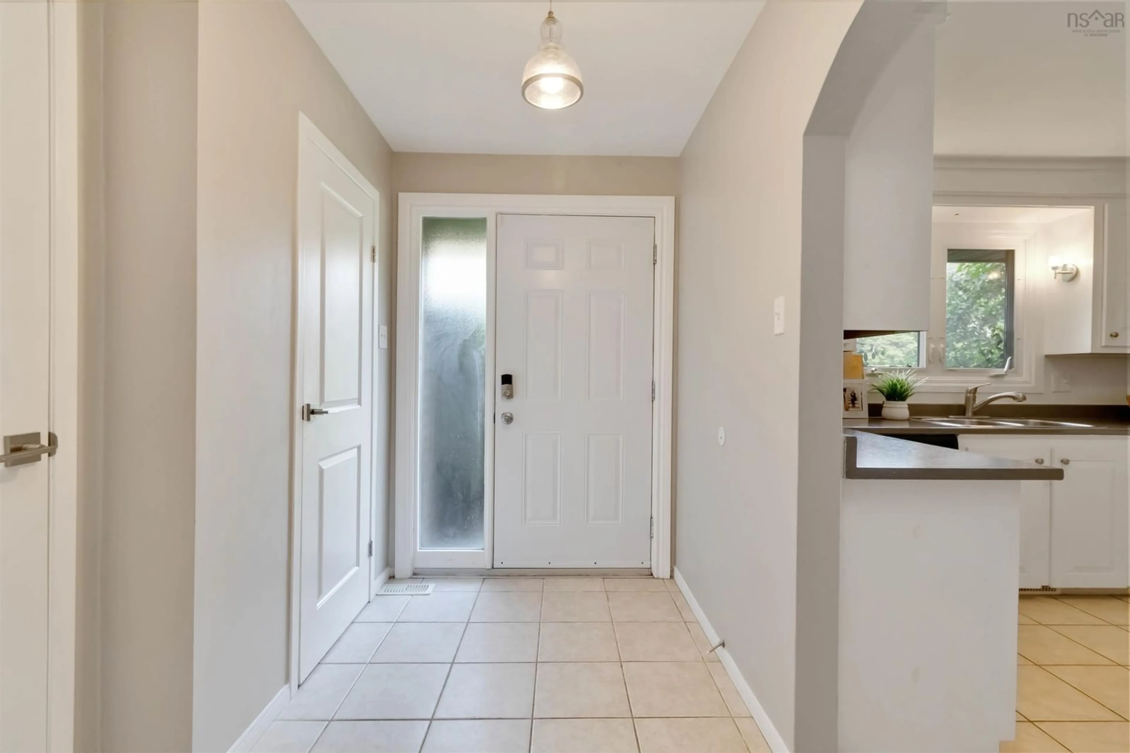 Indoor entryway for 124 Forestside Cres, Clayton Park Nova Scotia B3M 1M4