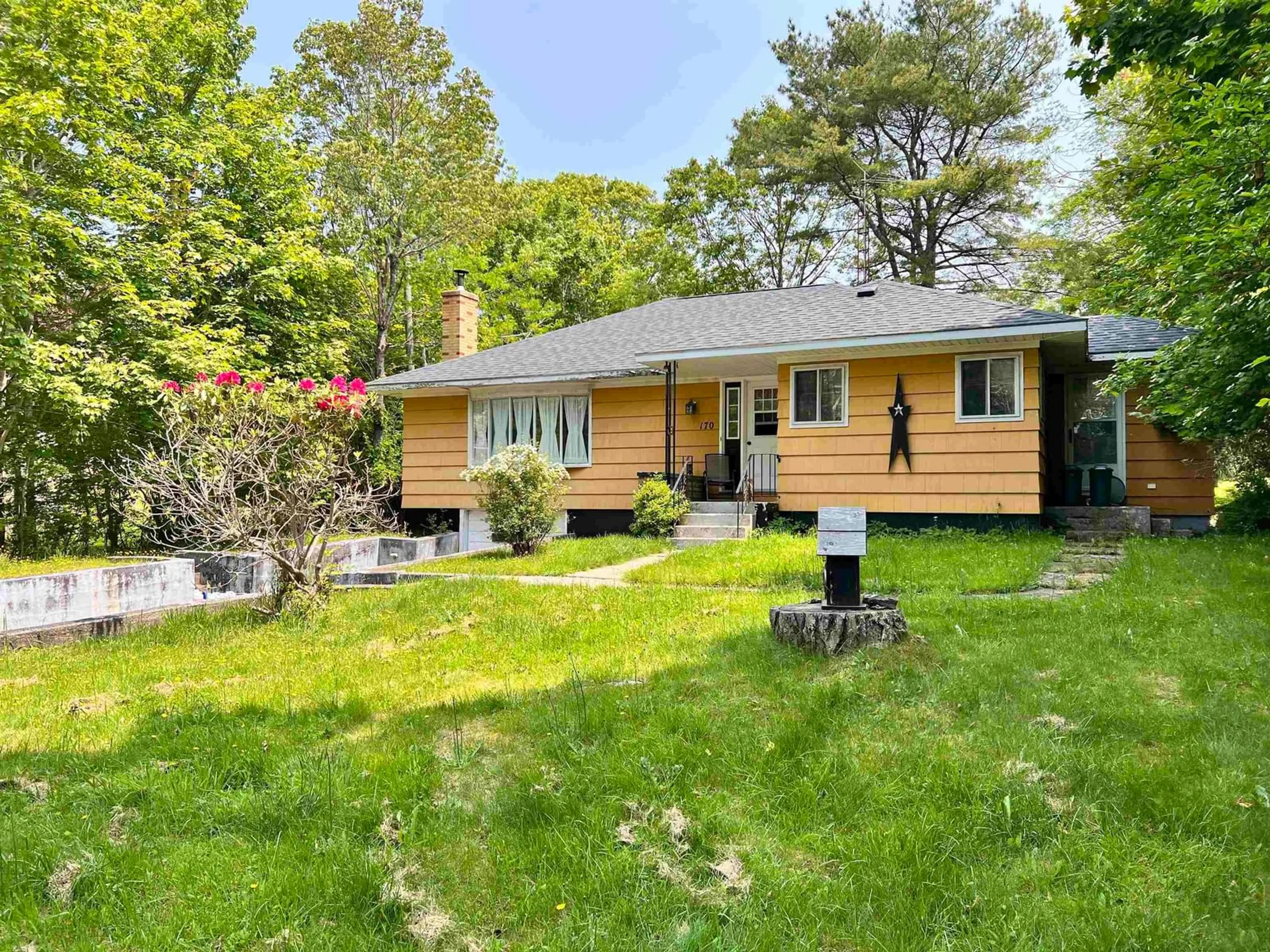 Unknown for 170 Digby St, Shelburne Nova Scotia B0T 1W0