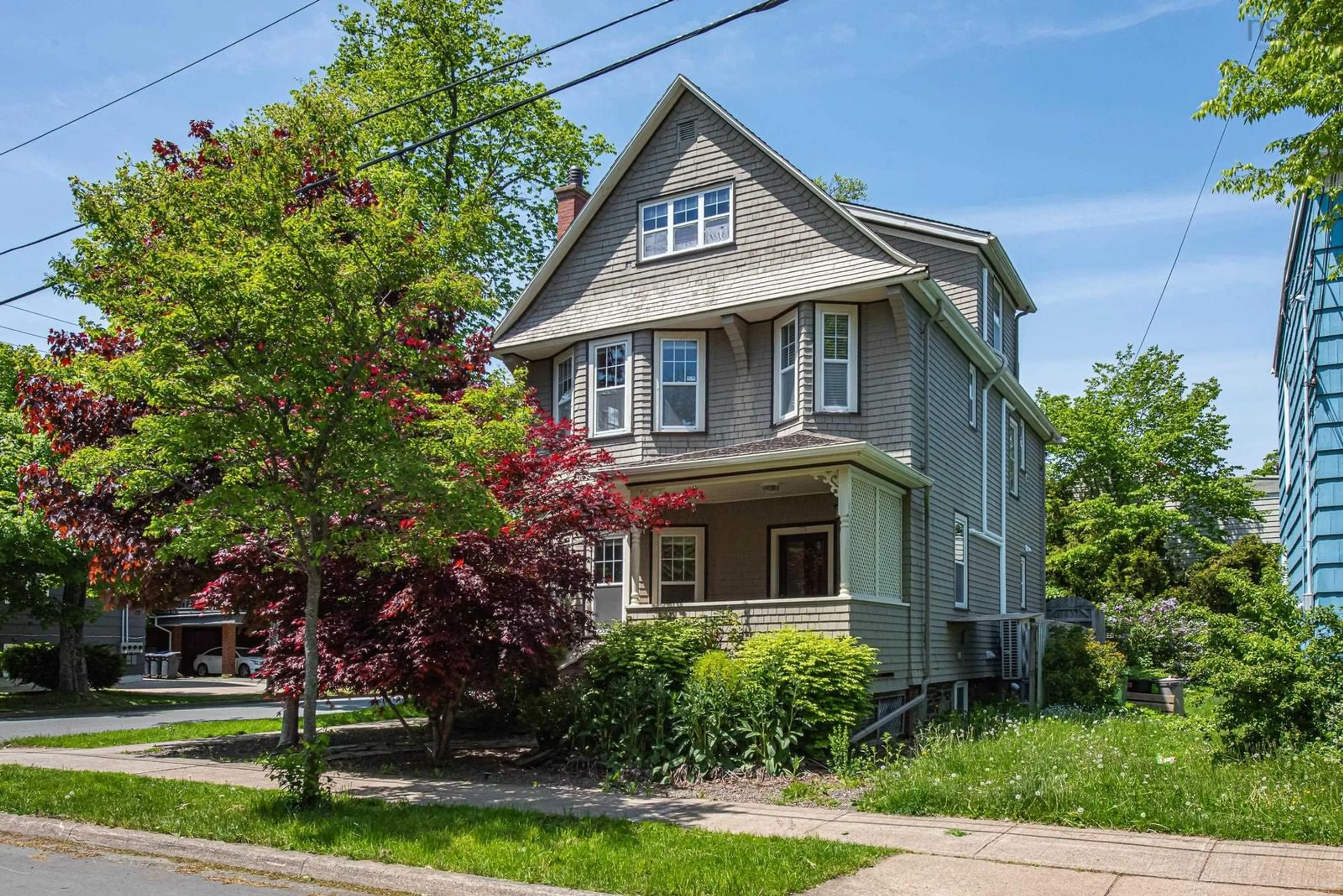 Home with vinyl exterior material, street for 5555 Atlantic St, South End Nova Scotia B3H 1P4
