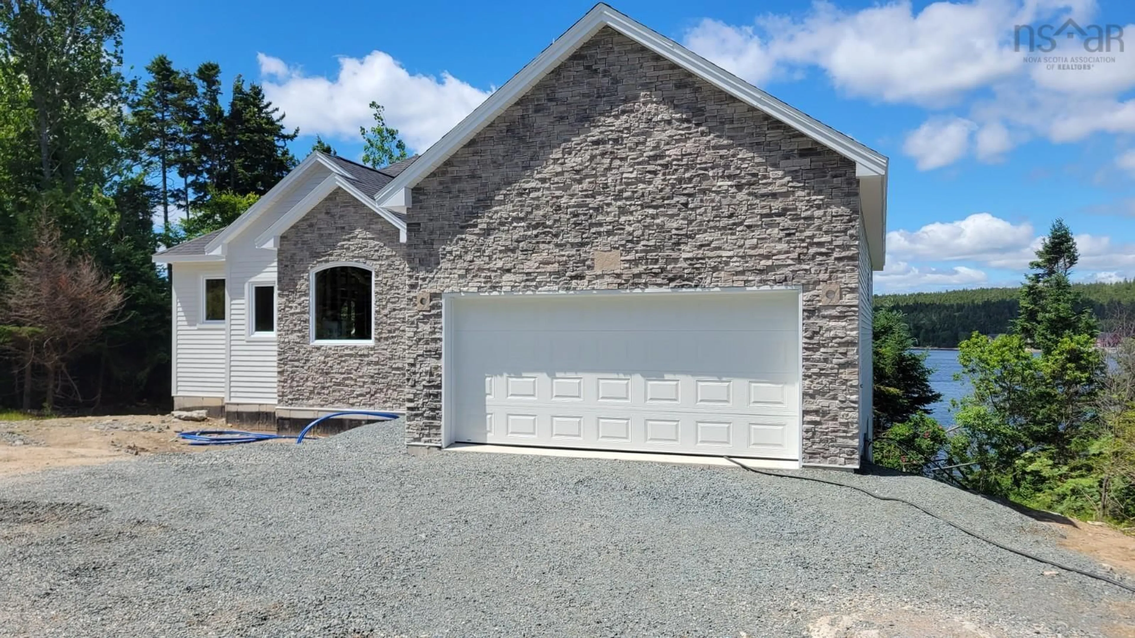 Indoor garage for 23 Lerwick Lane, Boutiliers Point Nova Scotia B3Z 1T9