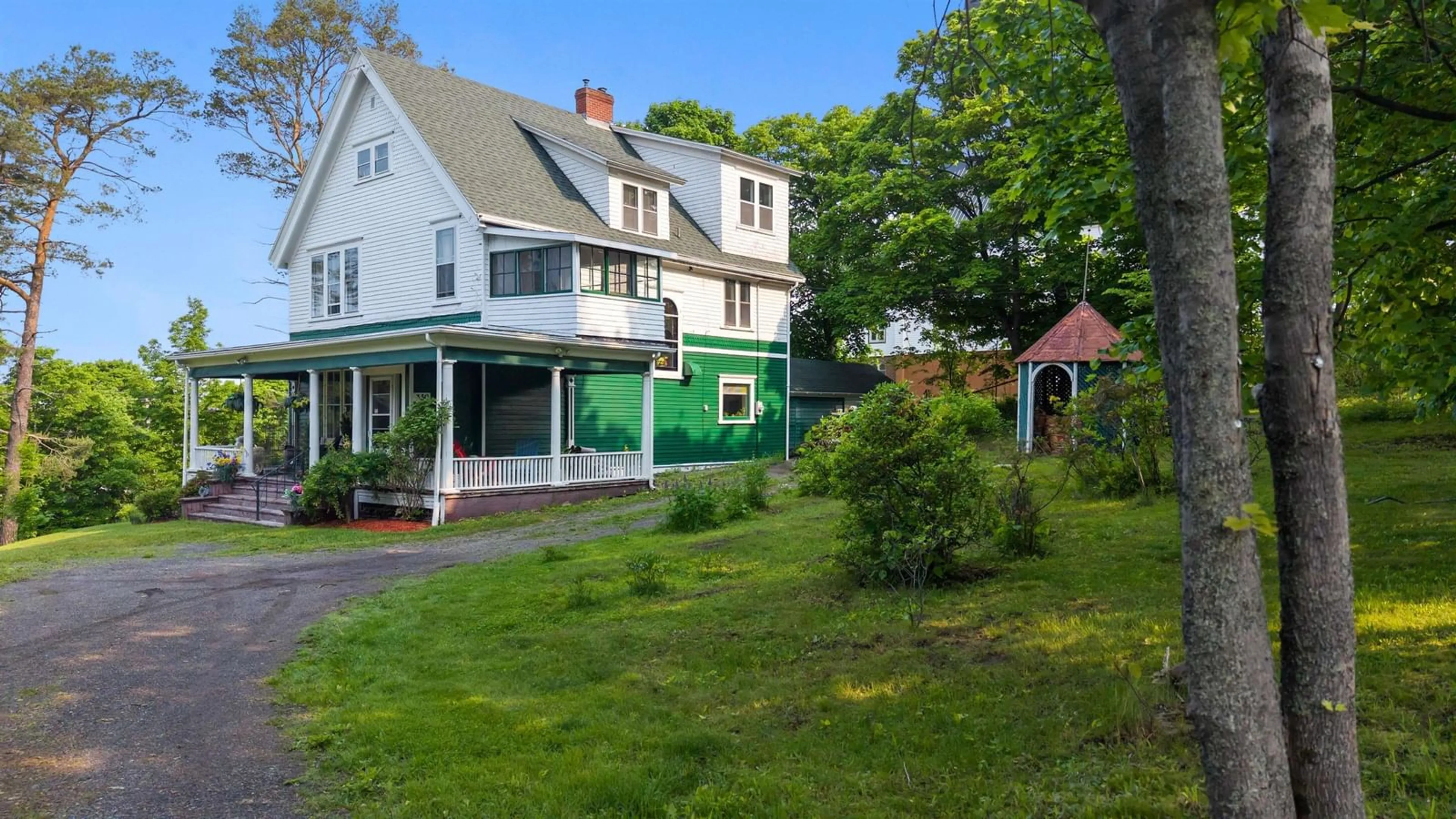 A pic from outside/outdoor area/front of a property/back of a property/a pic from drone, street for 350 High St, New Glasgow Nova Scotia B2H 2X5