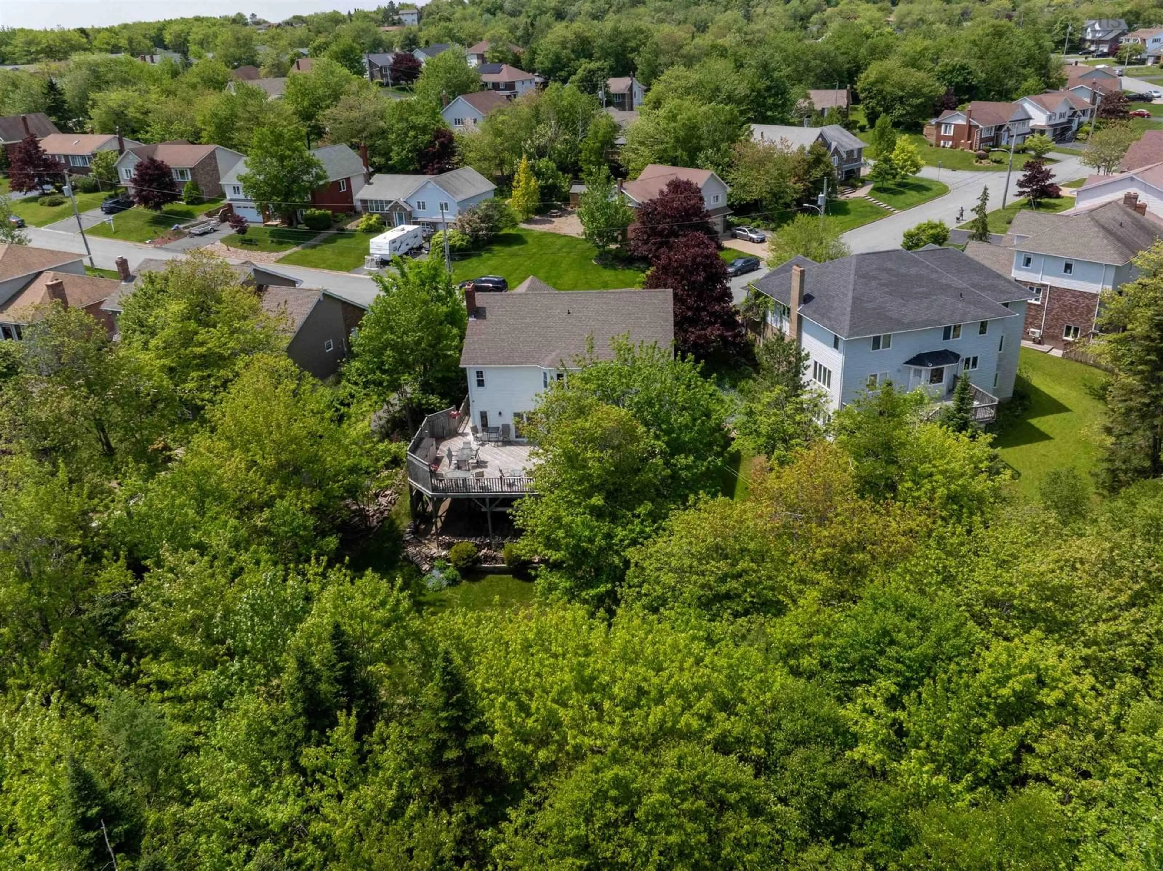 A pic from outside/outdoor area/front of a property/back of a property/a pic from drone, street for 35 Castlewood Dr, Cole Harbour Nova Scotia B2V 2R3