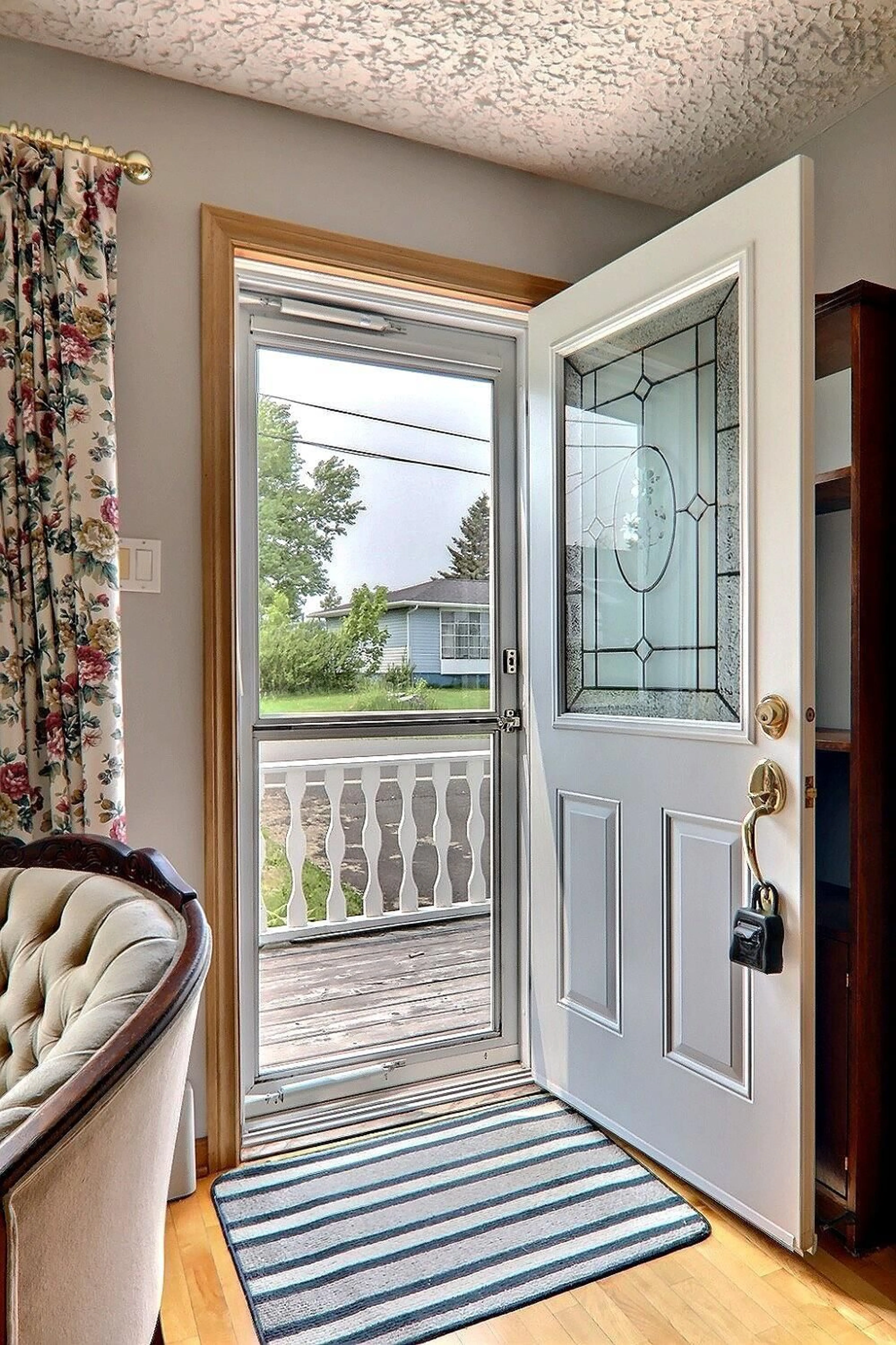 Indoor entryway for 3521 Fenton Avenue, New Waterford Nova Scotia B1H 2A8
