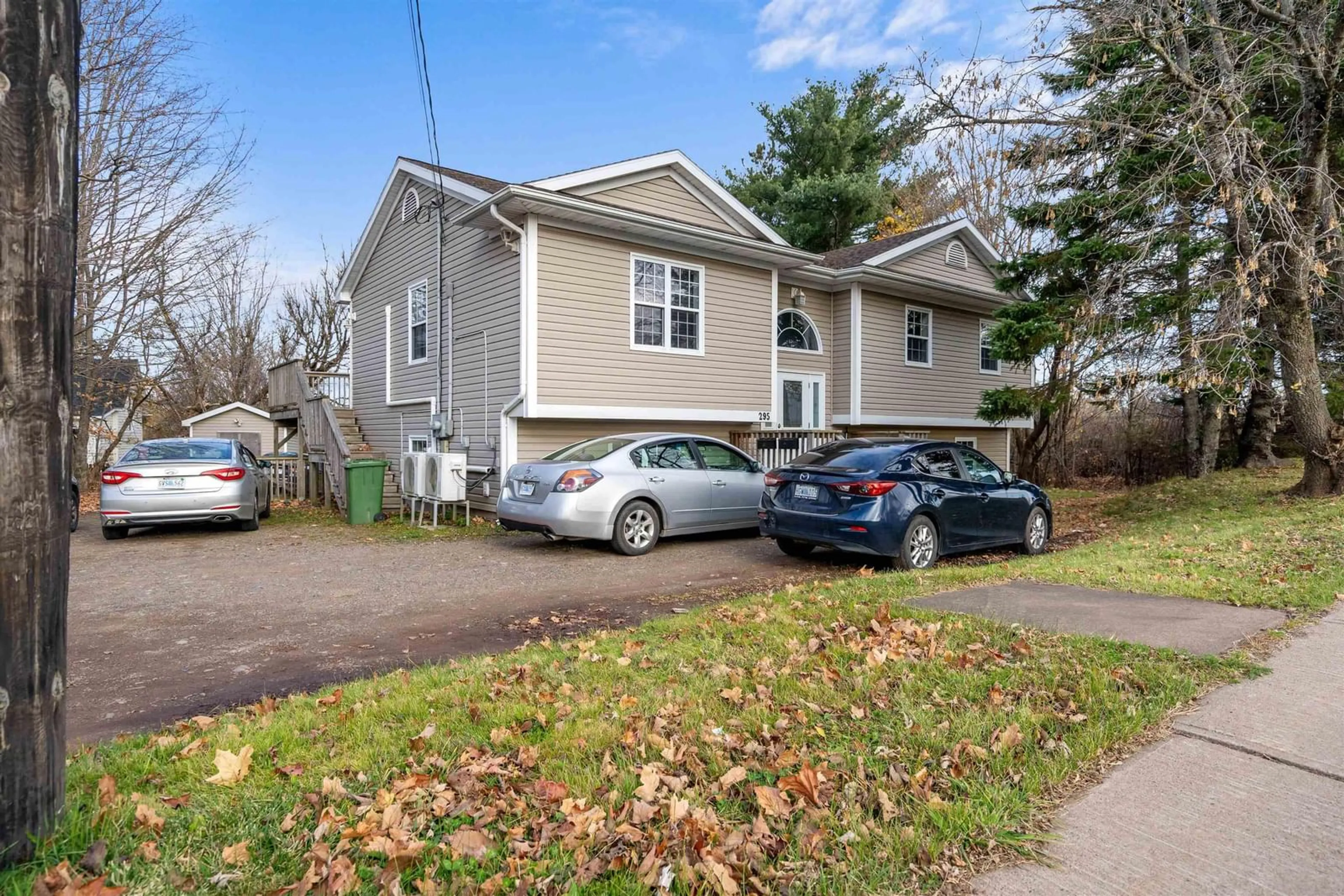 Home with vinyl exterior material, street for 295 Queen St, Truro Nova Scotia B2N 2C2