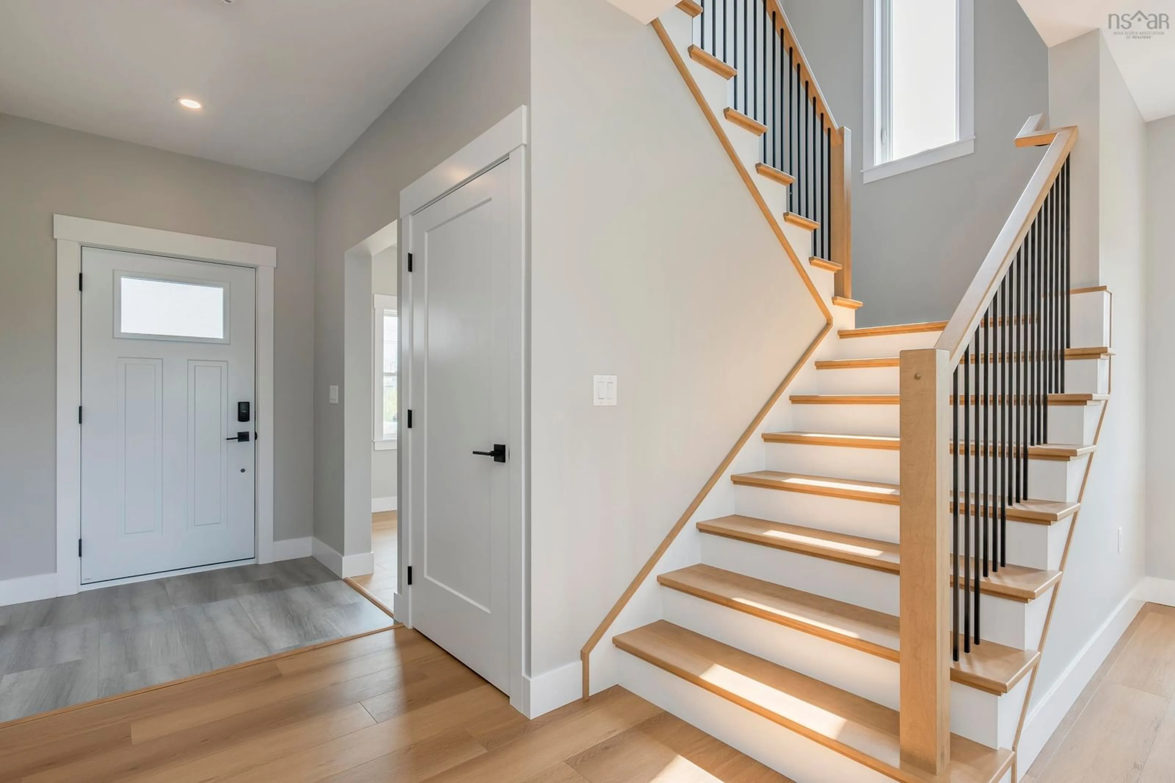 Indoor entryway for 500 Hemlock Dr, Upper Tantallon Nova Scotia B3Z 0B5