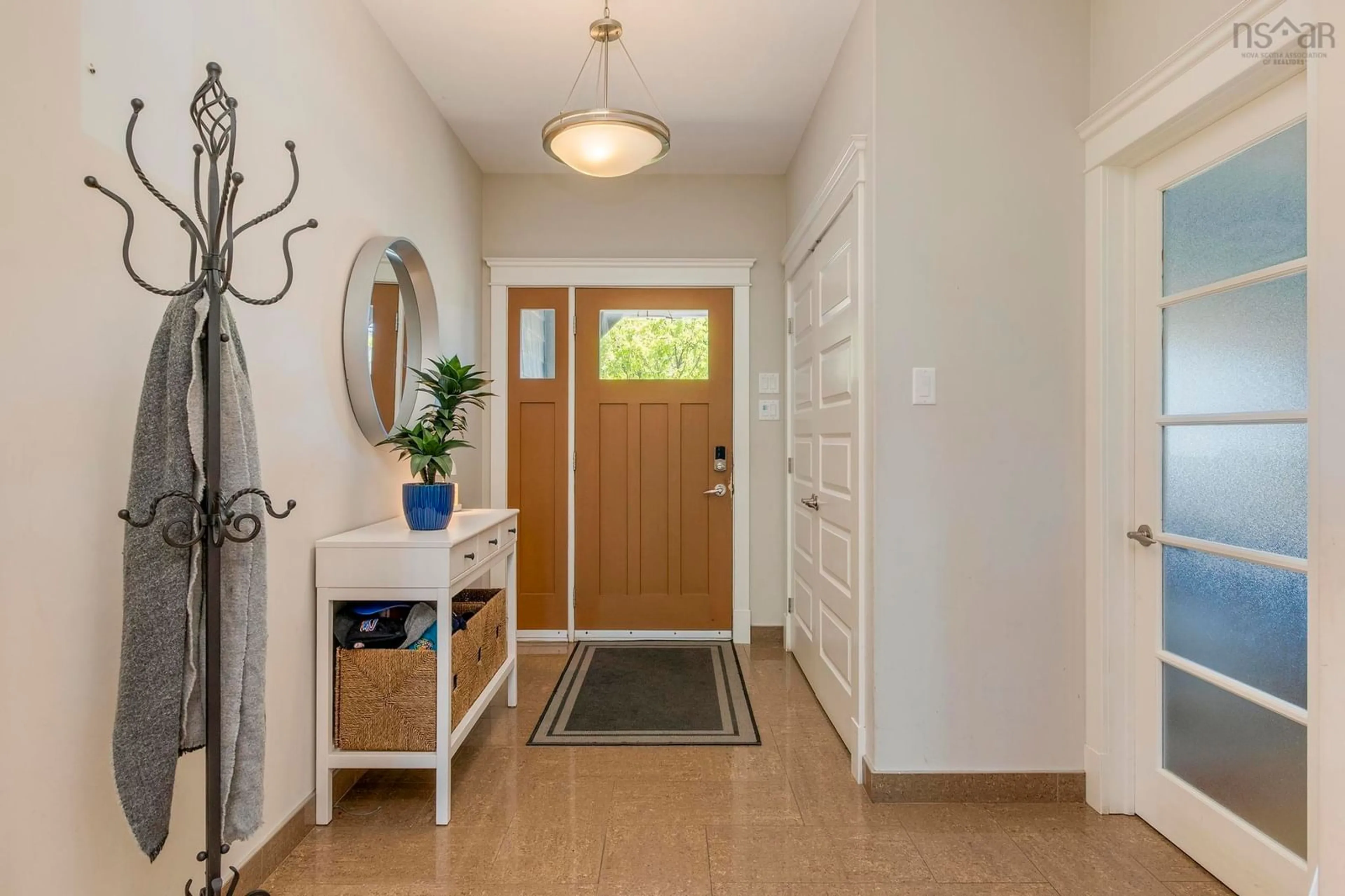 Indoor entryway for 152 Milsom St, Halifax Nova Scotia B3N 3M5