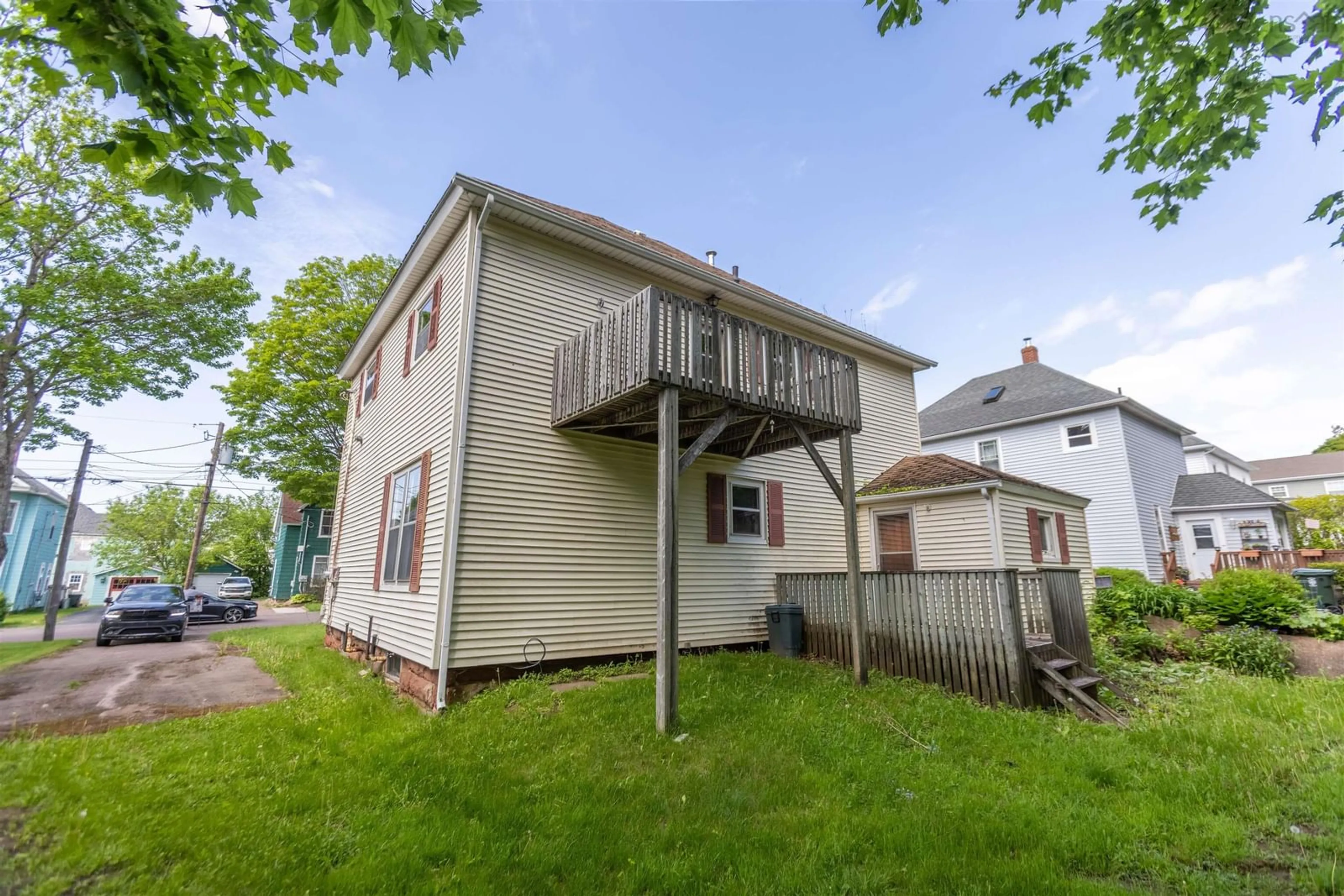 Unknown for 34 Clarence St, Amherst Nova Scotia B4H 3P1