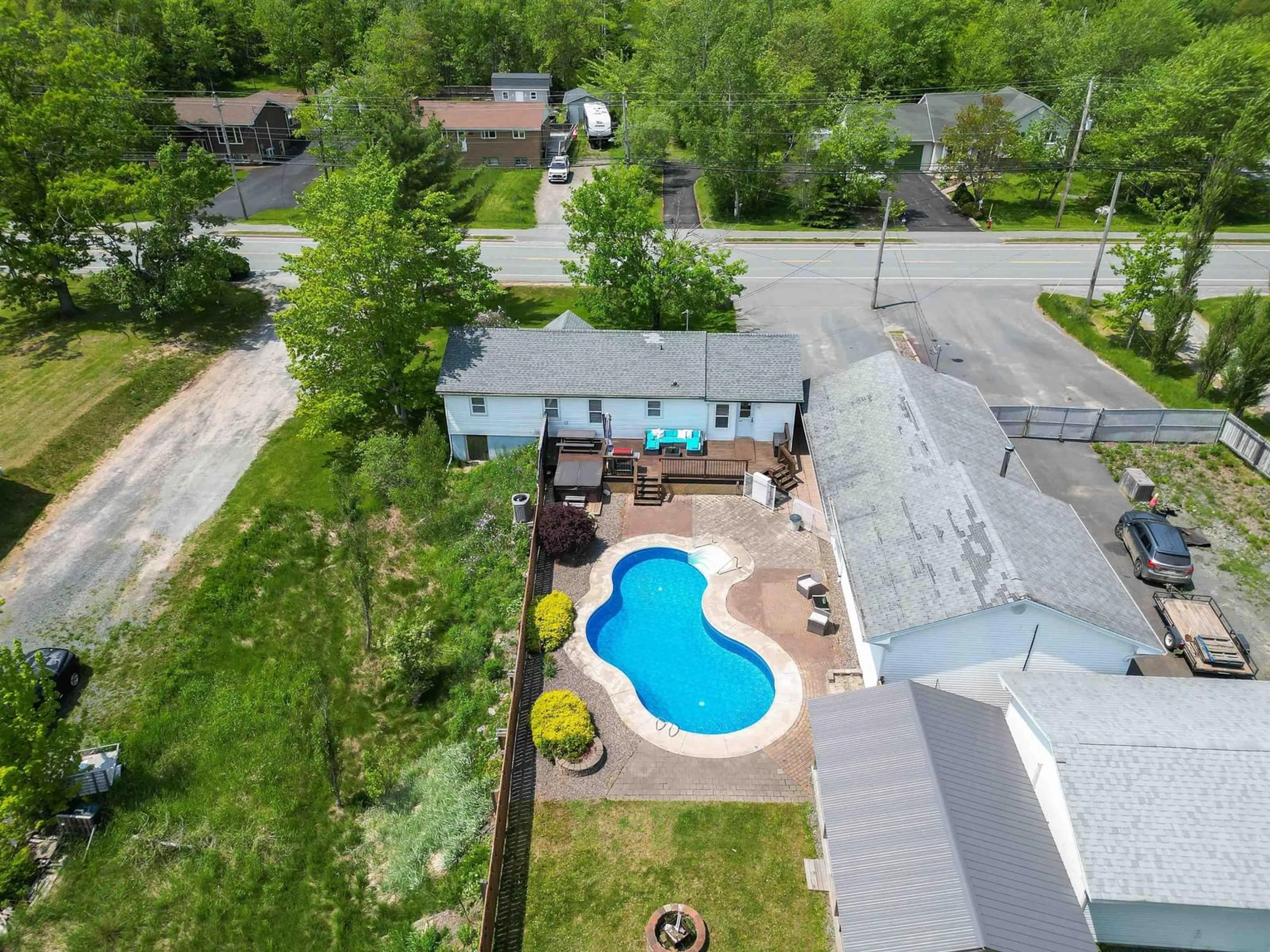 A pic from outside/outdoor area/front of a property/back of a property/a pic from drone, unknown for 953 Highway 2, Elmsdale Nova Scotia B2S 1M6