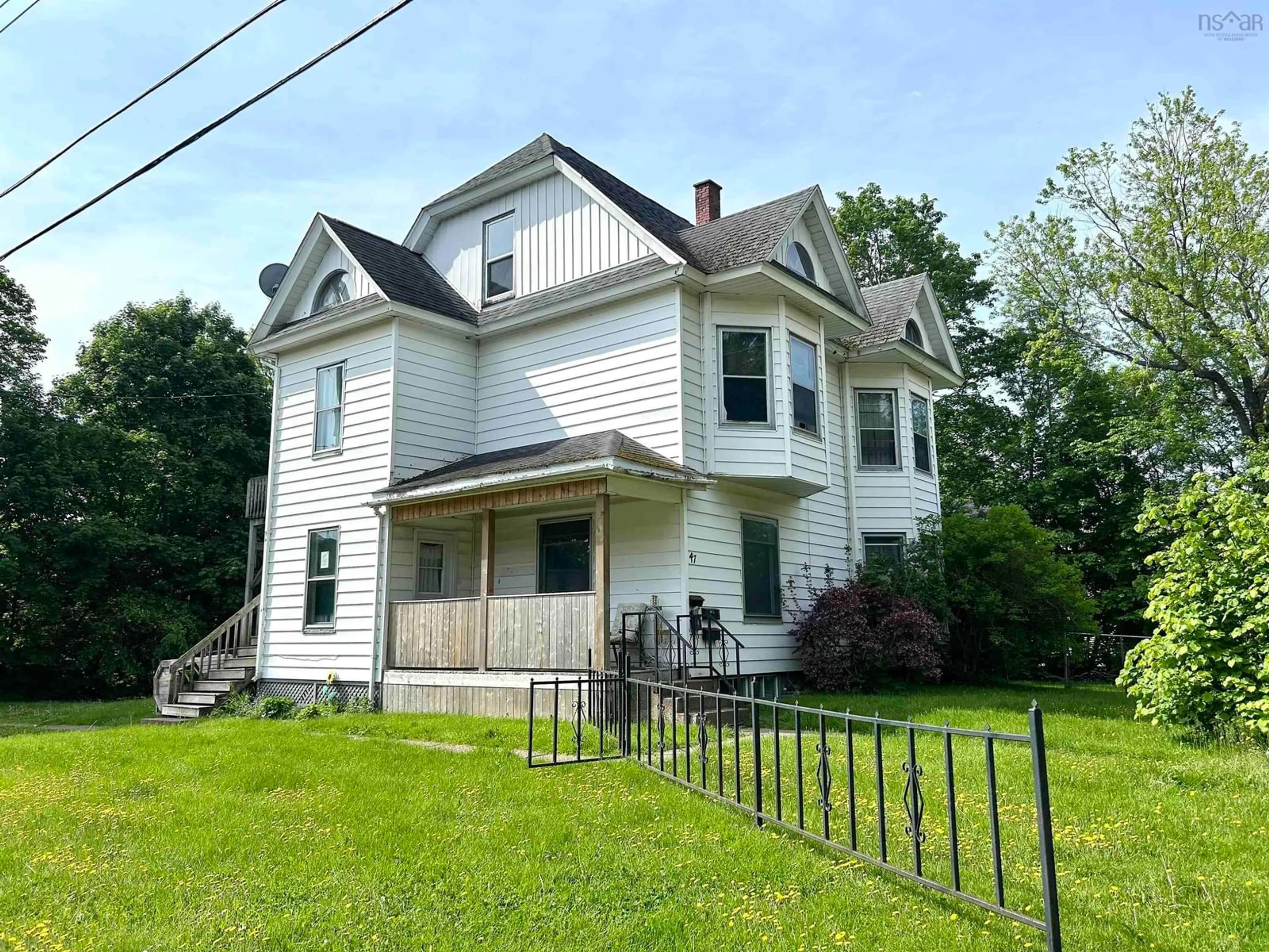A pic from outside/outdoor area/front of a property/back of a property/a pic from drone, street for 47 Spring St, Amherst Nova Scotia B4H 1S1