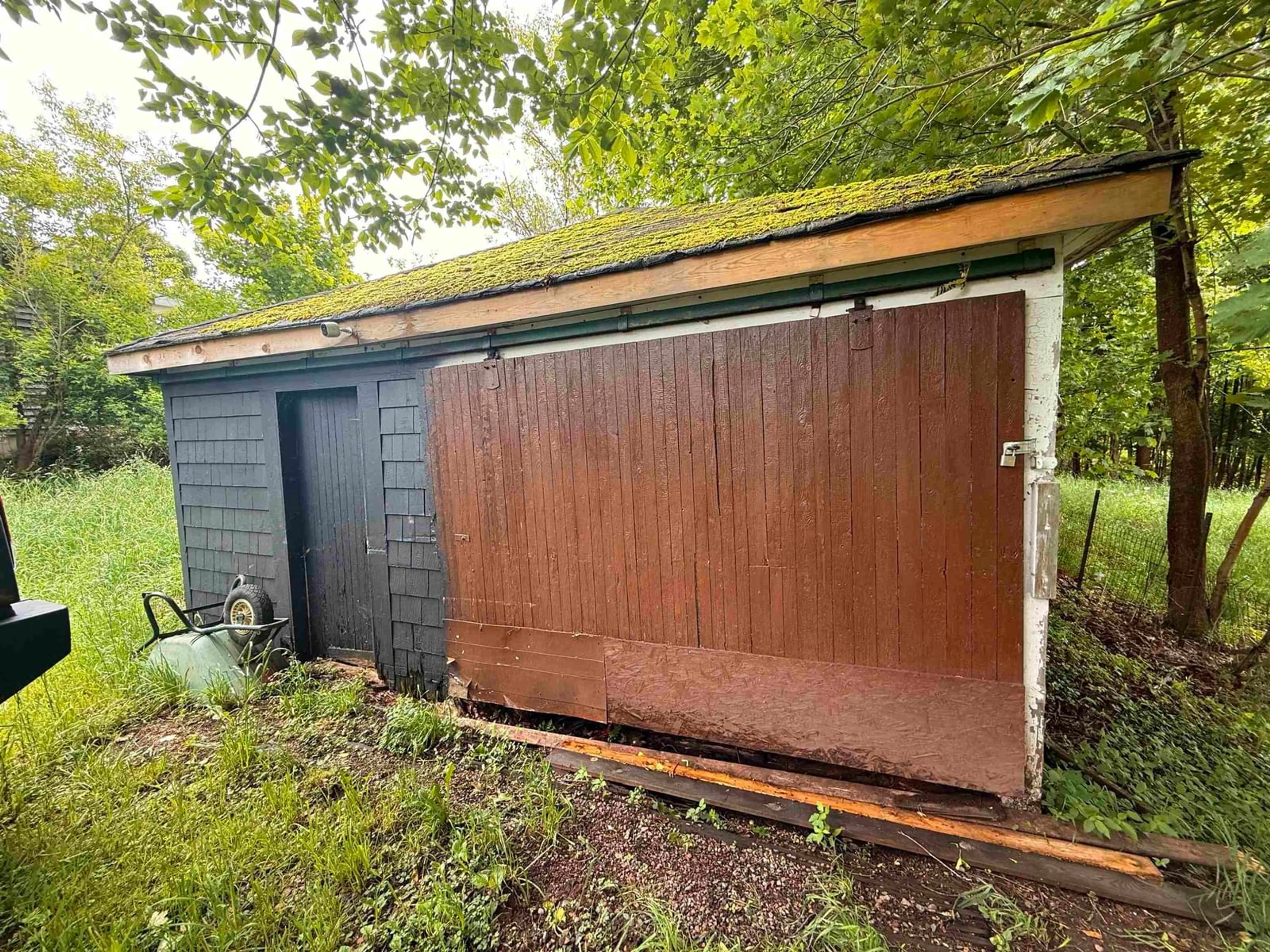 Shed for 18 Royalty St, Truro Nova Scotia B2N 1S9