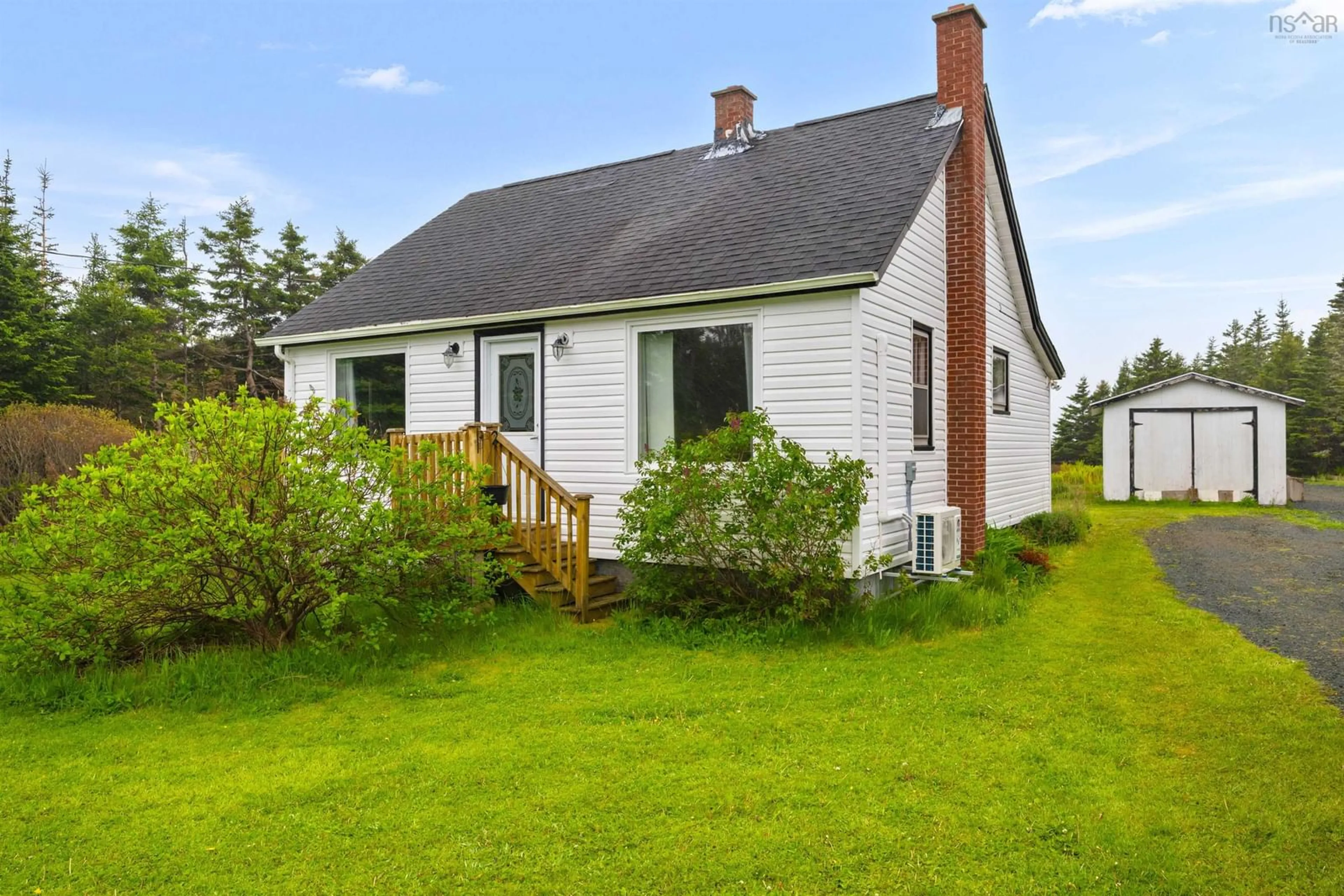 Home with vinyl exterior material, unknown for 2766 Ostrea Lake Rd, Pleasant Point Nova Scotia B0J 2L0