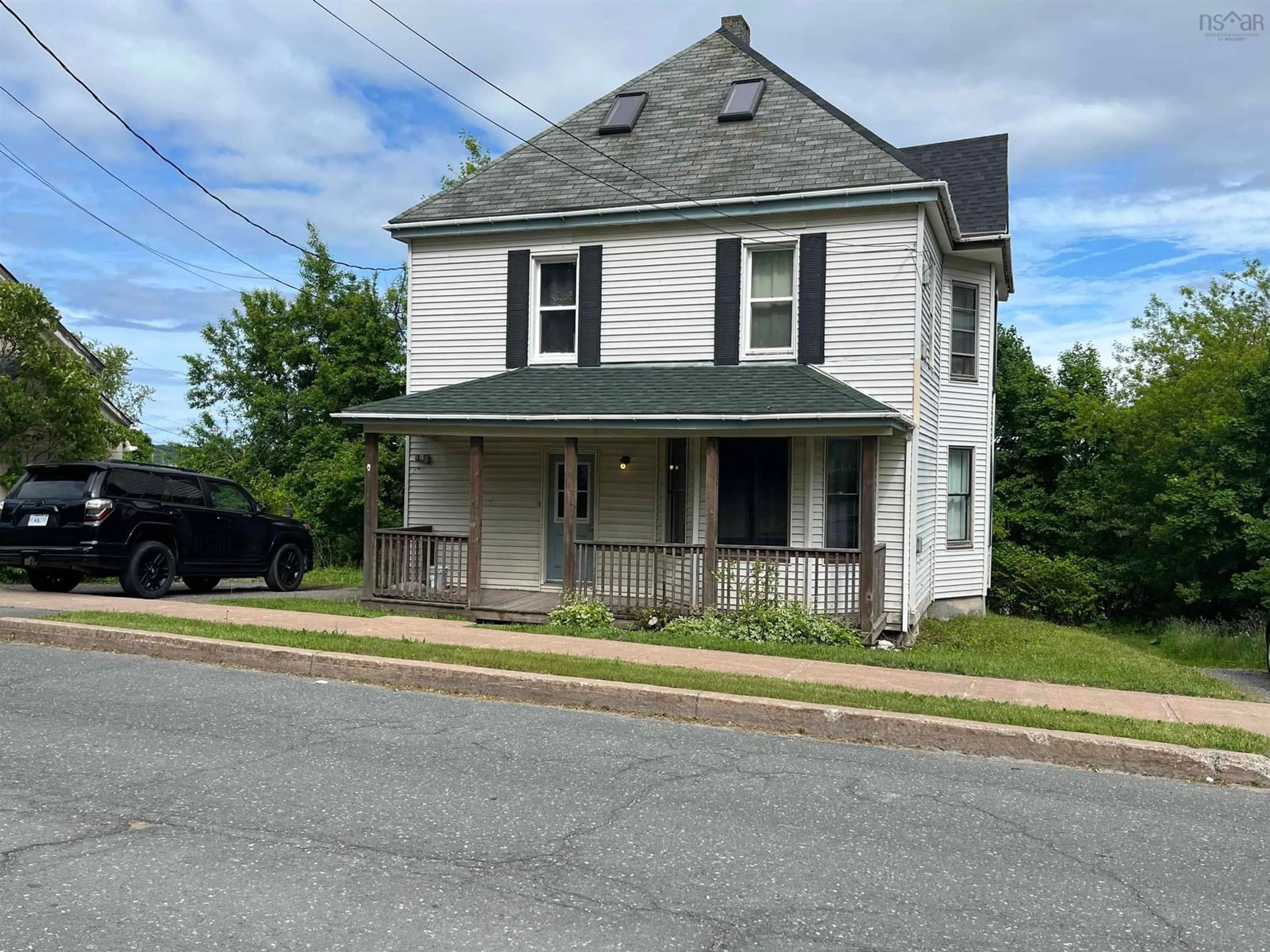 A pic from outside/outdoor area/front of a property/back of a property/a pic from drone, street for 141 Mackay St, Stellarton Nova Scotia B0K 1S0