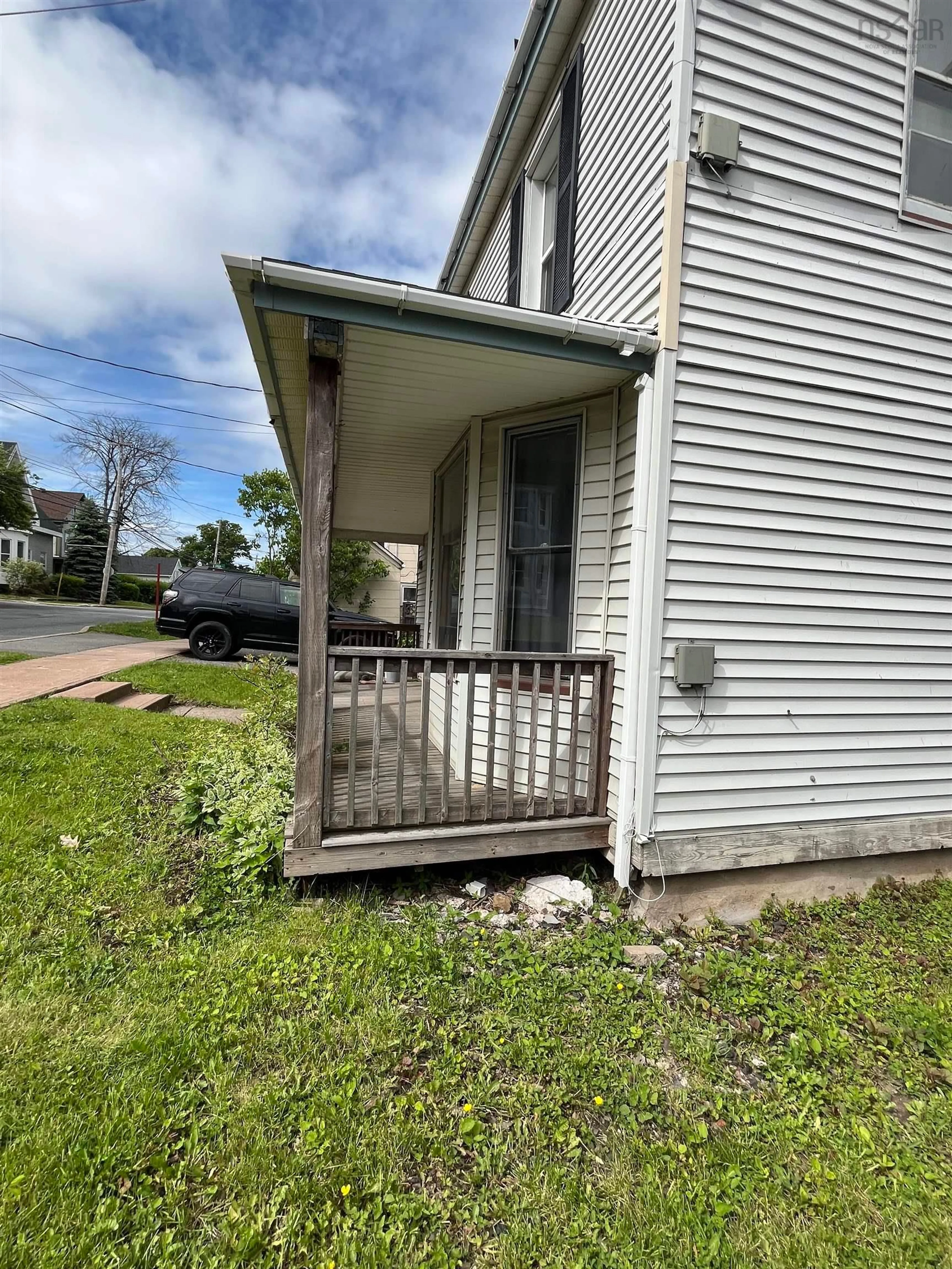 Home with vinyl exterior material, street for 141 Mackay St, Stellarton Nova Scotia B0K 1S0