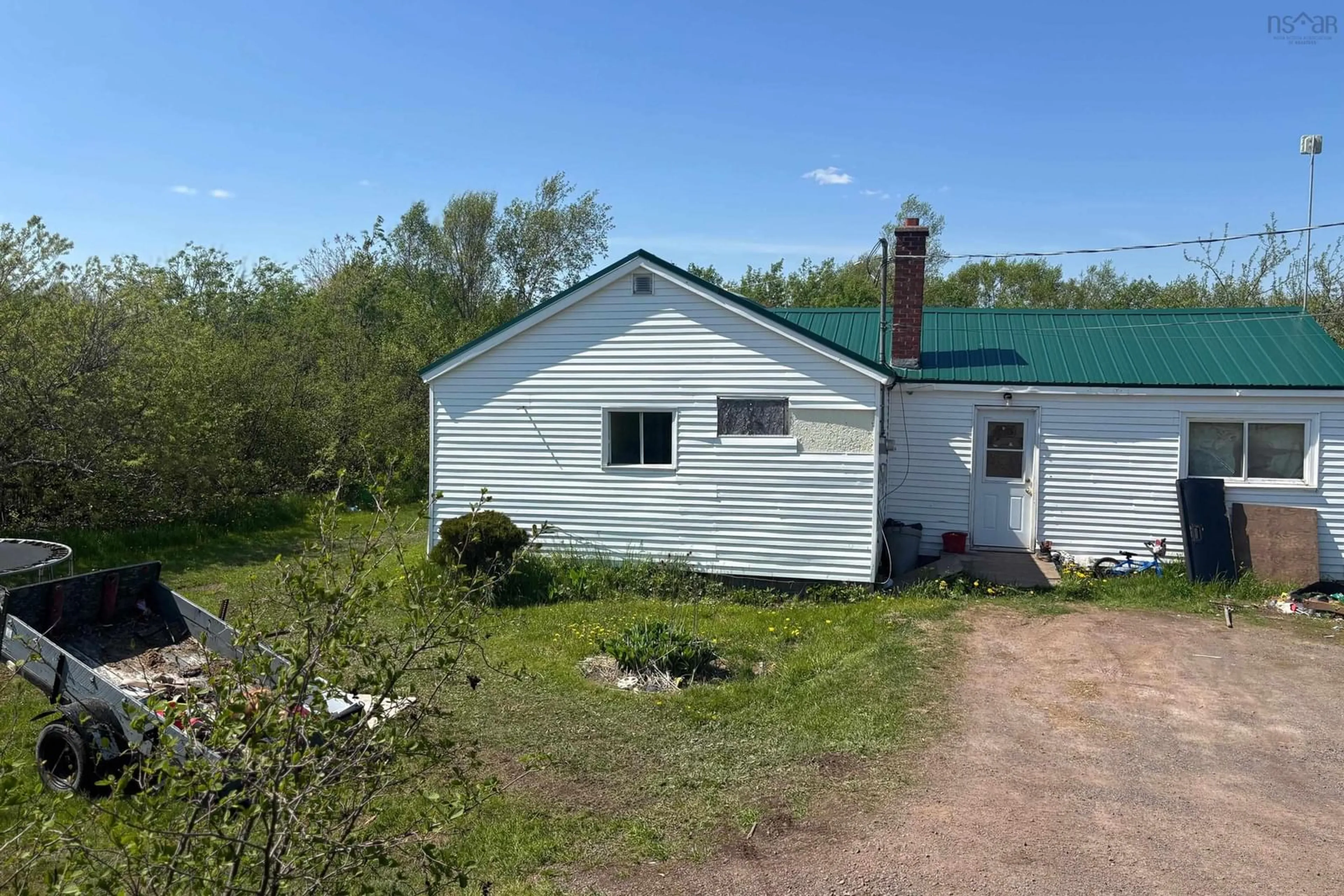 A pic from outside/outdoor area/front of a property/back of a property/a pic from drone, building for 71 Pit Rd, Joggins Nova Scotia B0L 1A0