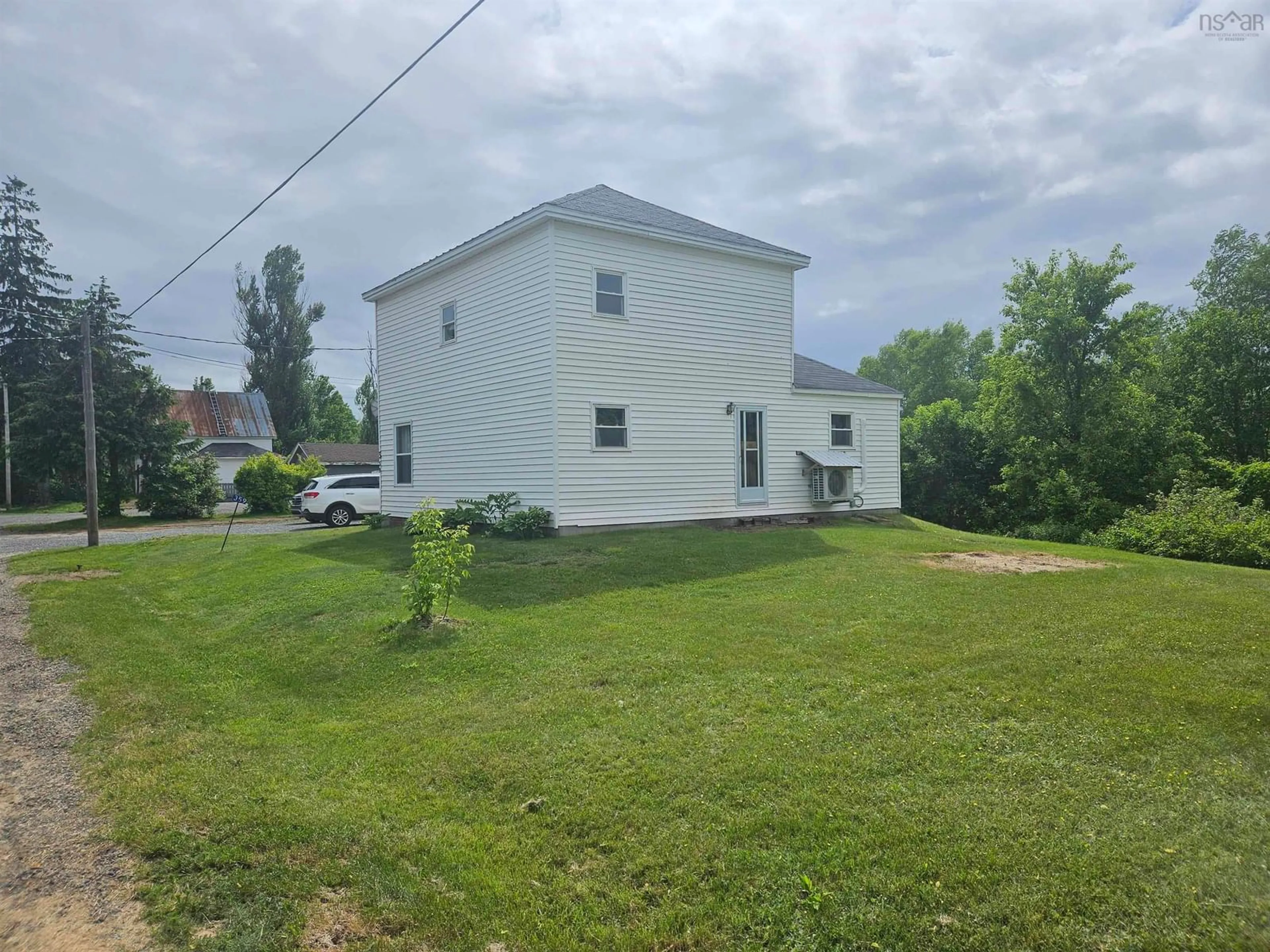 A pic from outside/outdoor area/front of a property/back of a property/a pic from drone, building for 359 Foundry St, Oxford Nova Scotia B0M 1P0