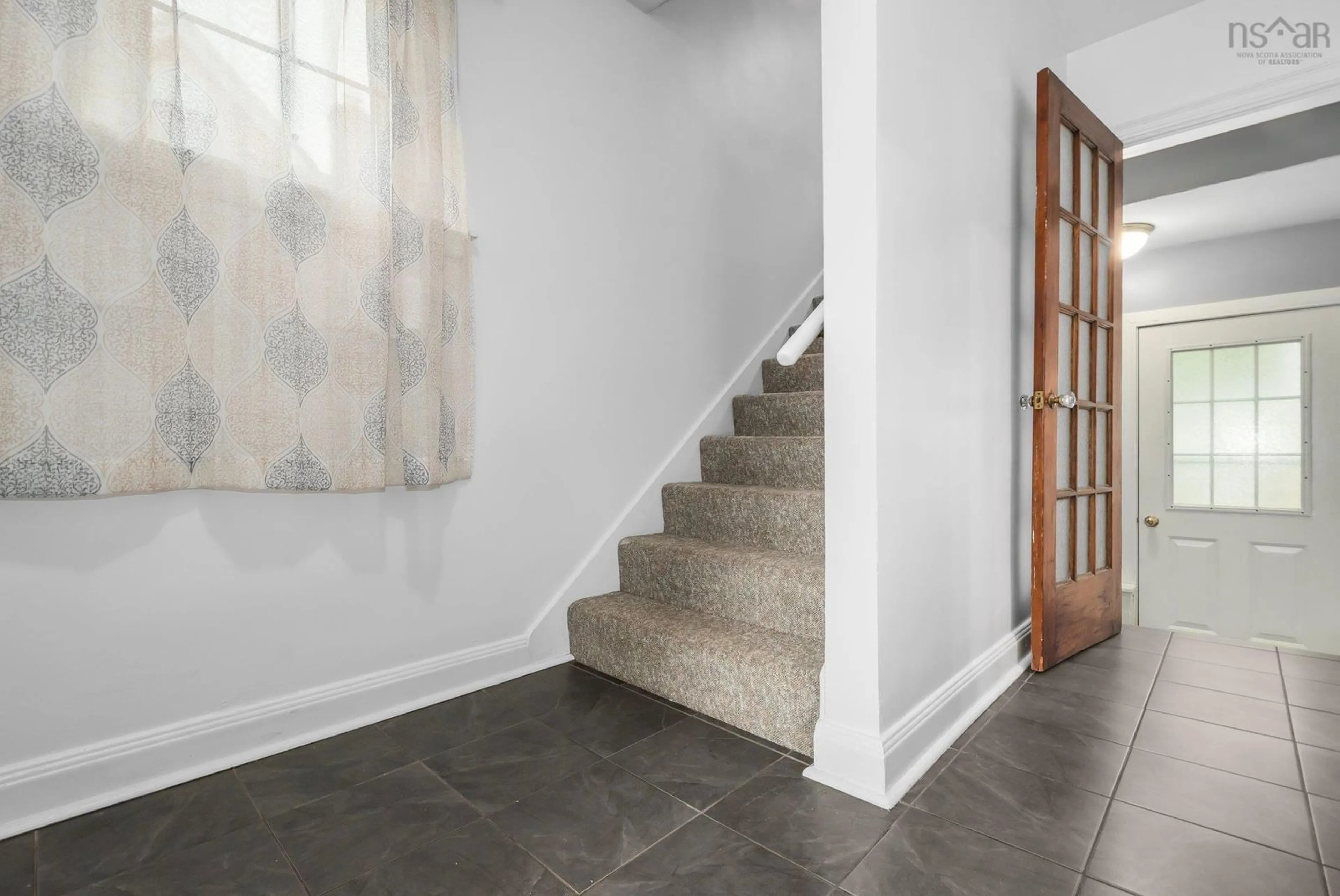 Stairs for 3549-3551 Claremont St, Halifax Nova Scotia B3L 3L9