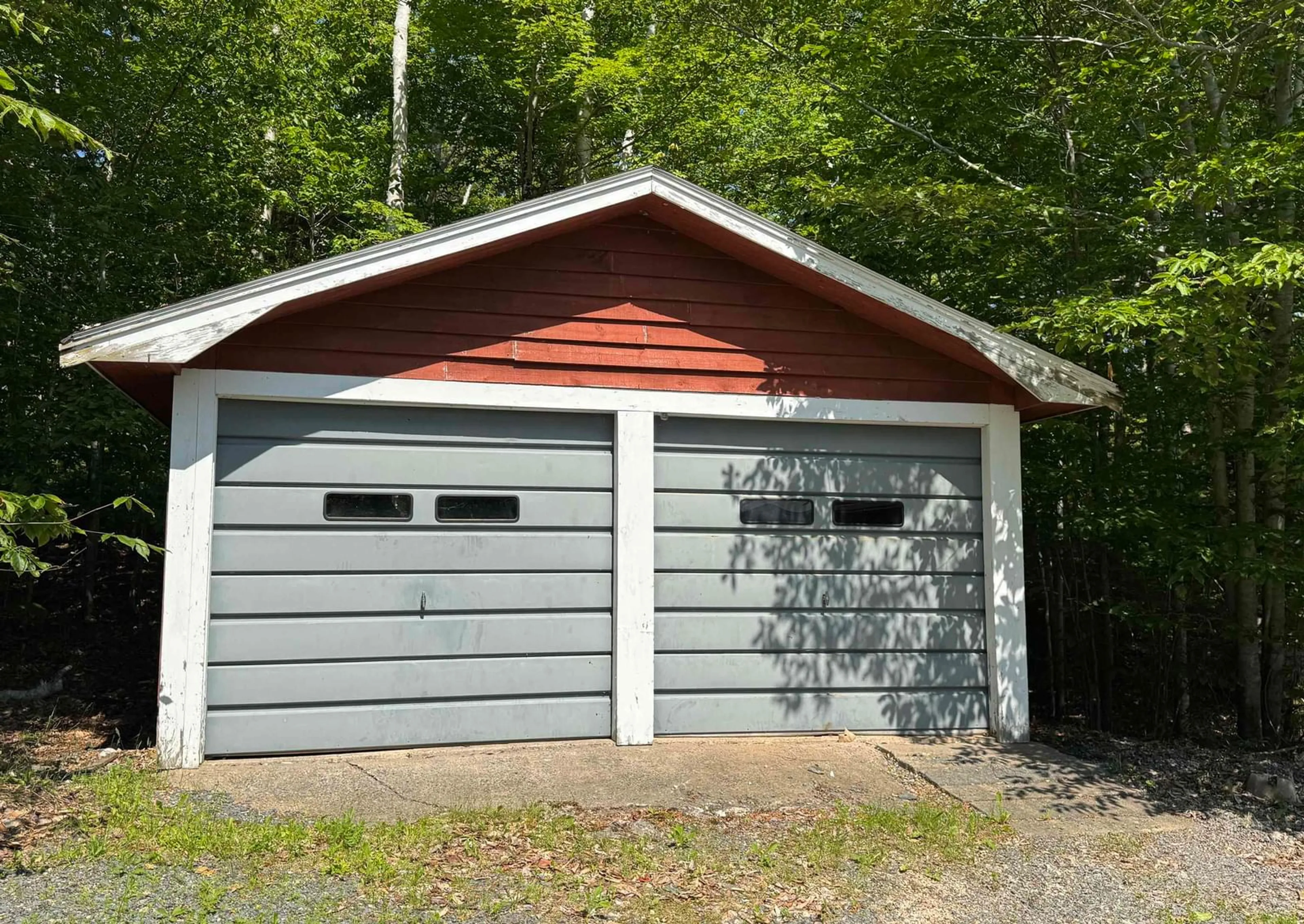 Indoor garage for 8 Birch Hill Rd #Lot 7, Maplewood Nova Scotia B0R 1A0