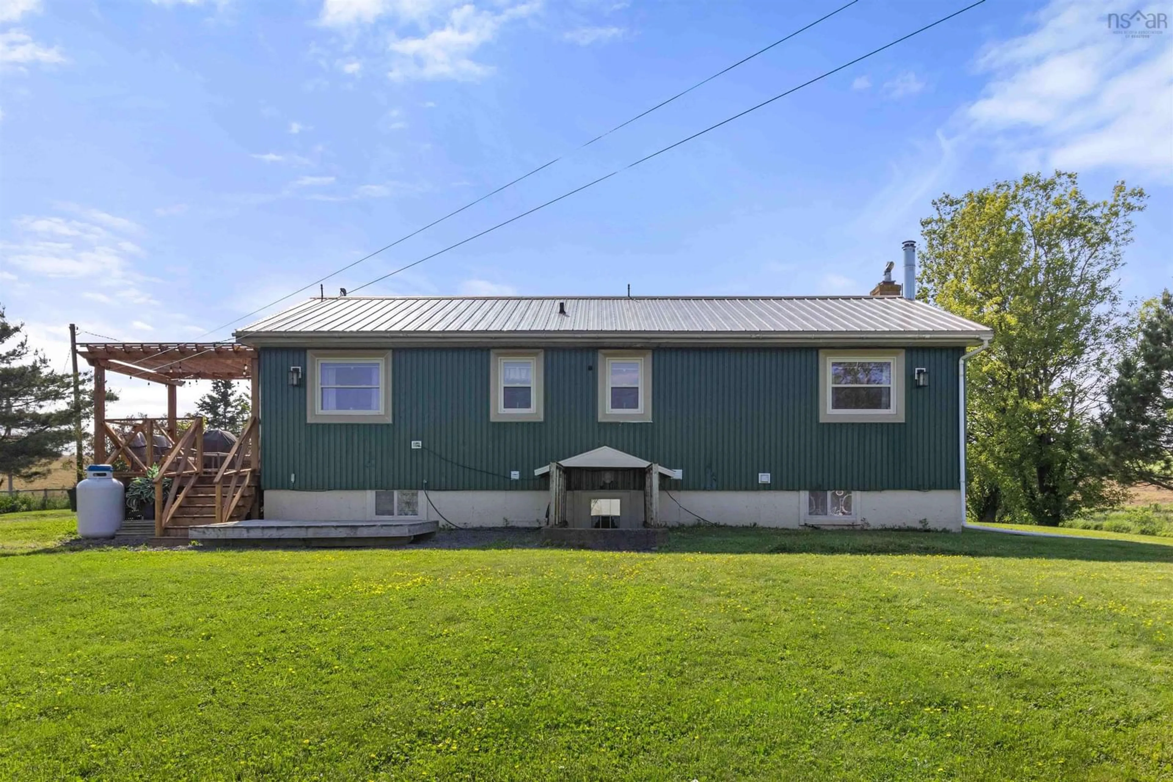 Home with vinyl exterior material, building for 198 Highway 224, Shubenacadie Nova Scotia B0N 2H0