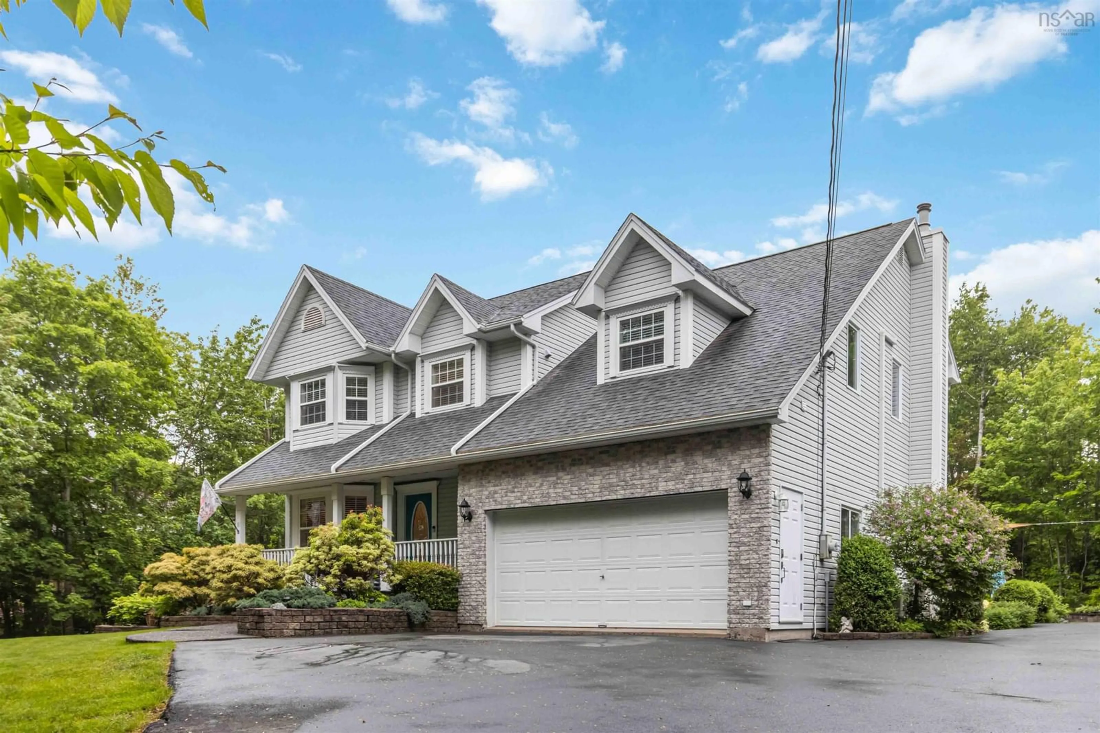 Home with vinyl exterior material, street for 35 Canterbury Lane, Fall River Nova Scotia B2T 1A4