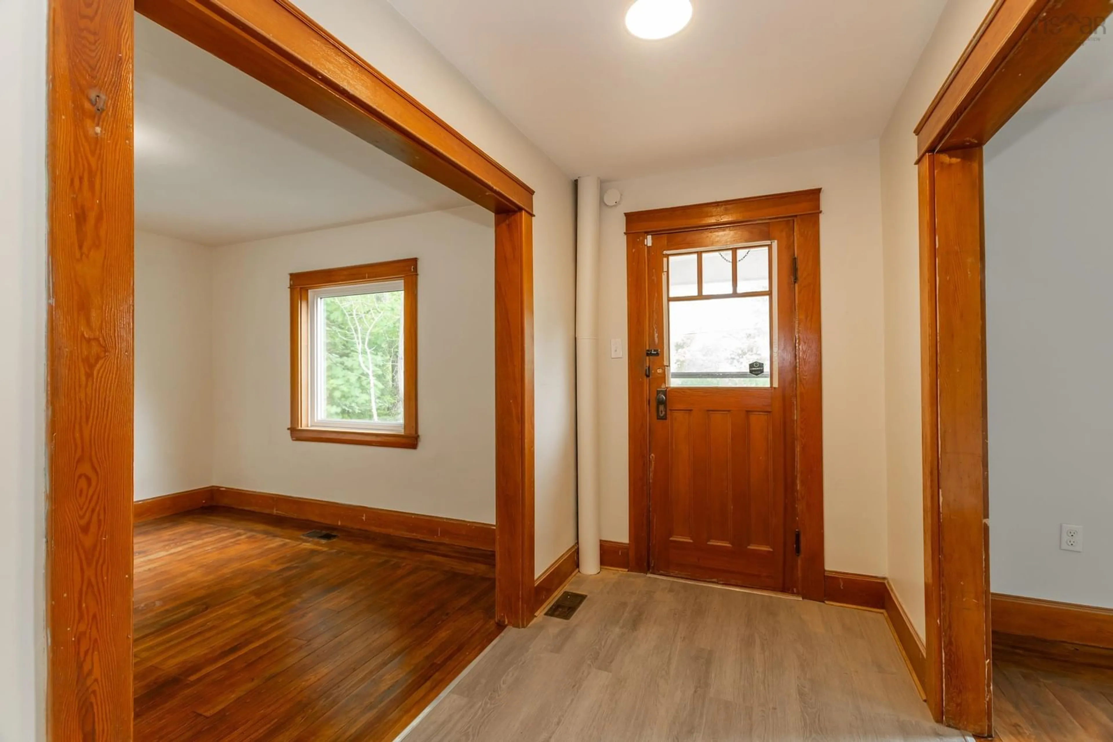 Indoor entryway for 4422 Highway 1, Weymouth Nova Scotia B0W 3T0