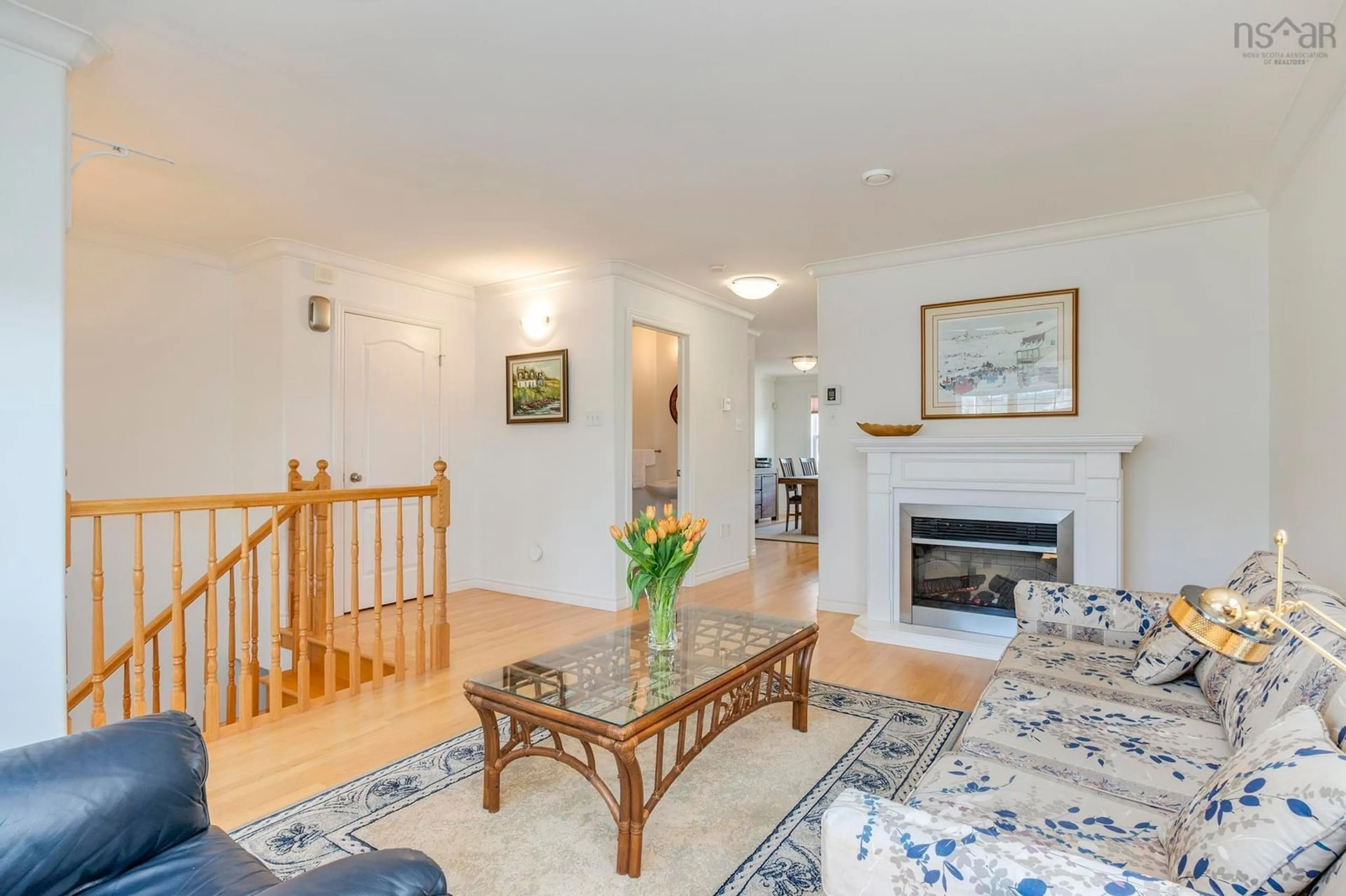 Living room with furniture, wood/laminate floor for 43 Brigadier Crt, Halifax Nova Scotia B3M 4Y4