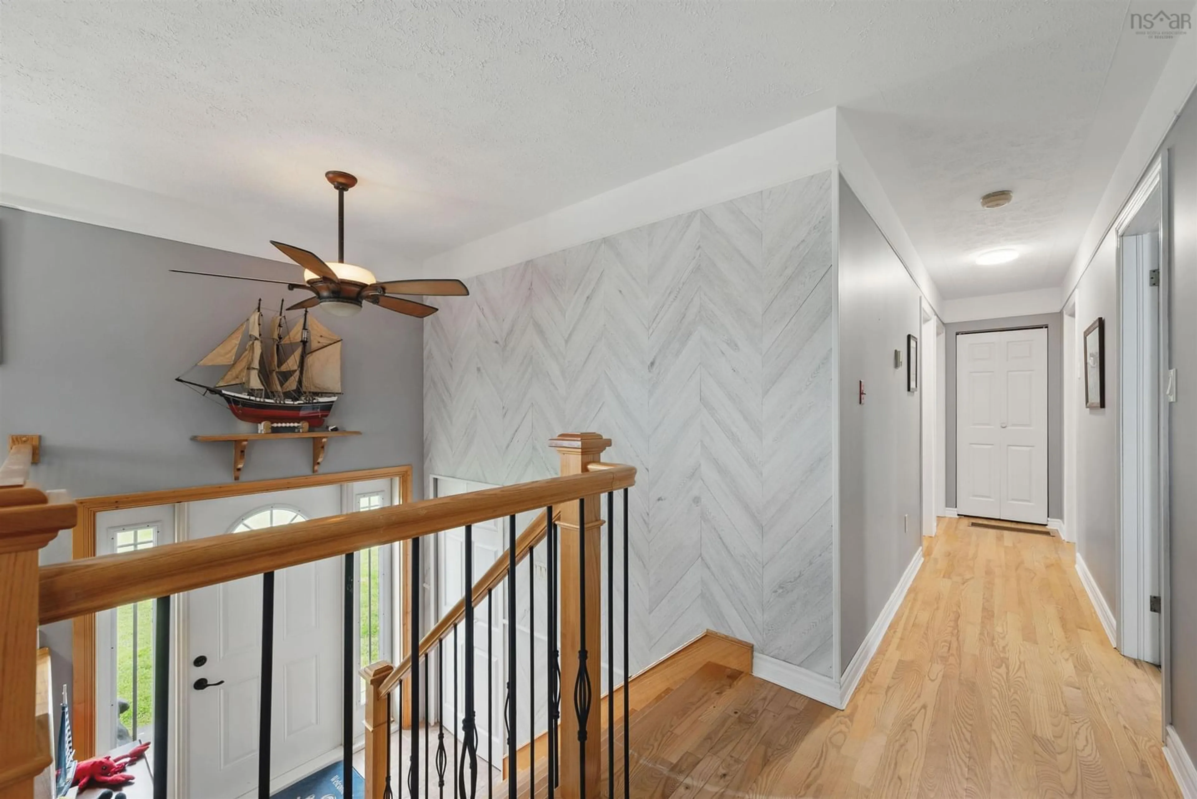 Indoor entryway for 2800 Clam Harbour Rd, Owls Head Nova Scotia B0J 2L0