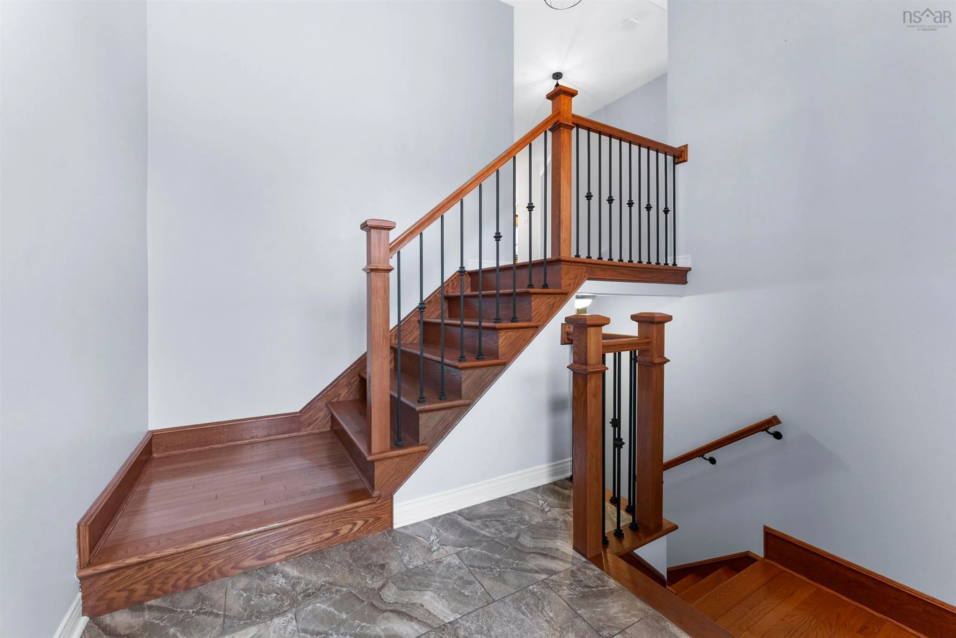 Stairs for 662 Caldwell Rd, Dartmouth Nova Scotia B2V 1L1