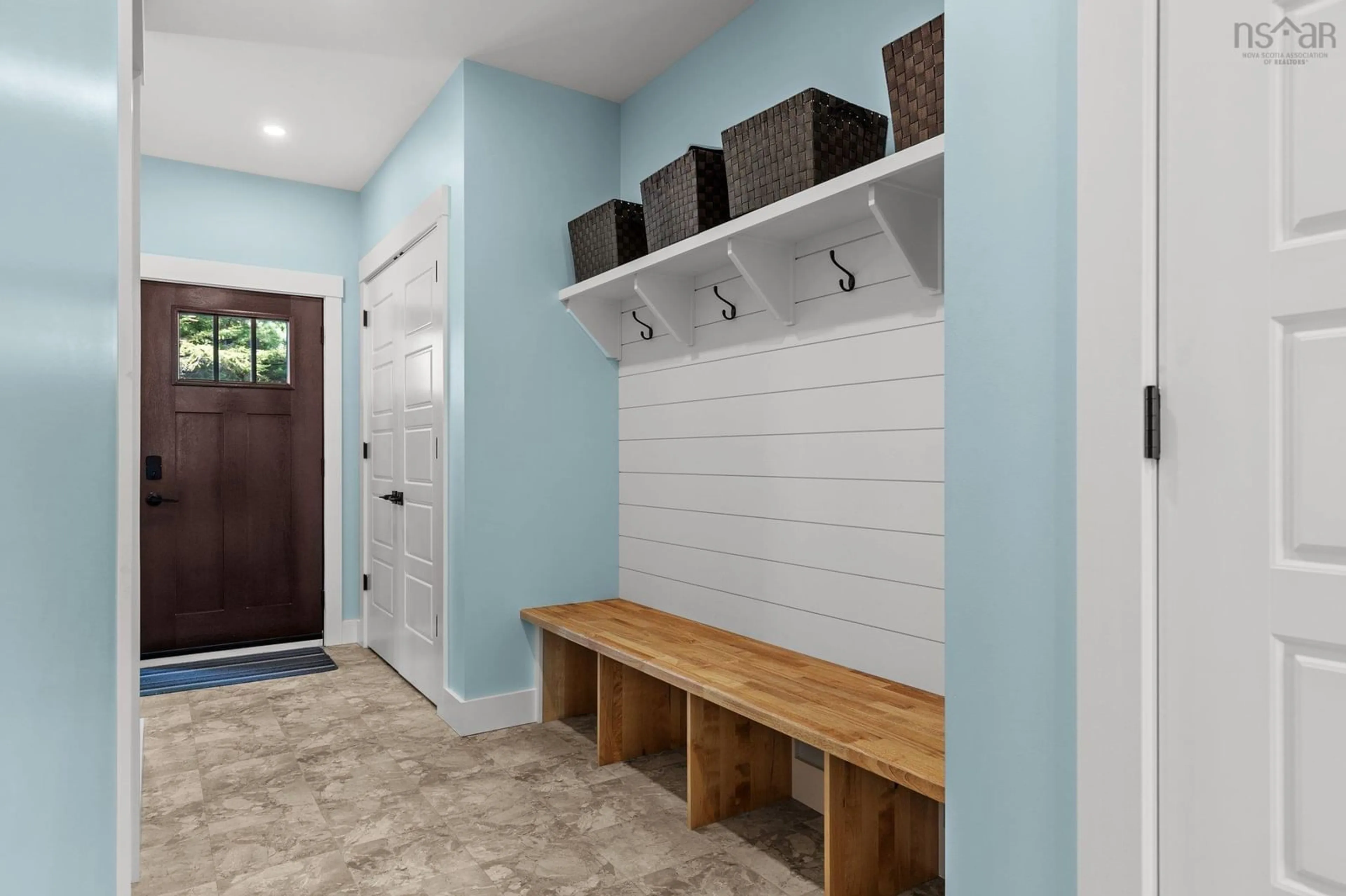 Indoor entryway for 2881 Highway 2, Fall River Nova Scotia B2T 1W3