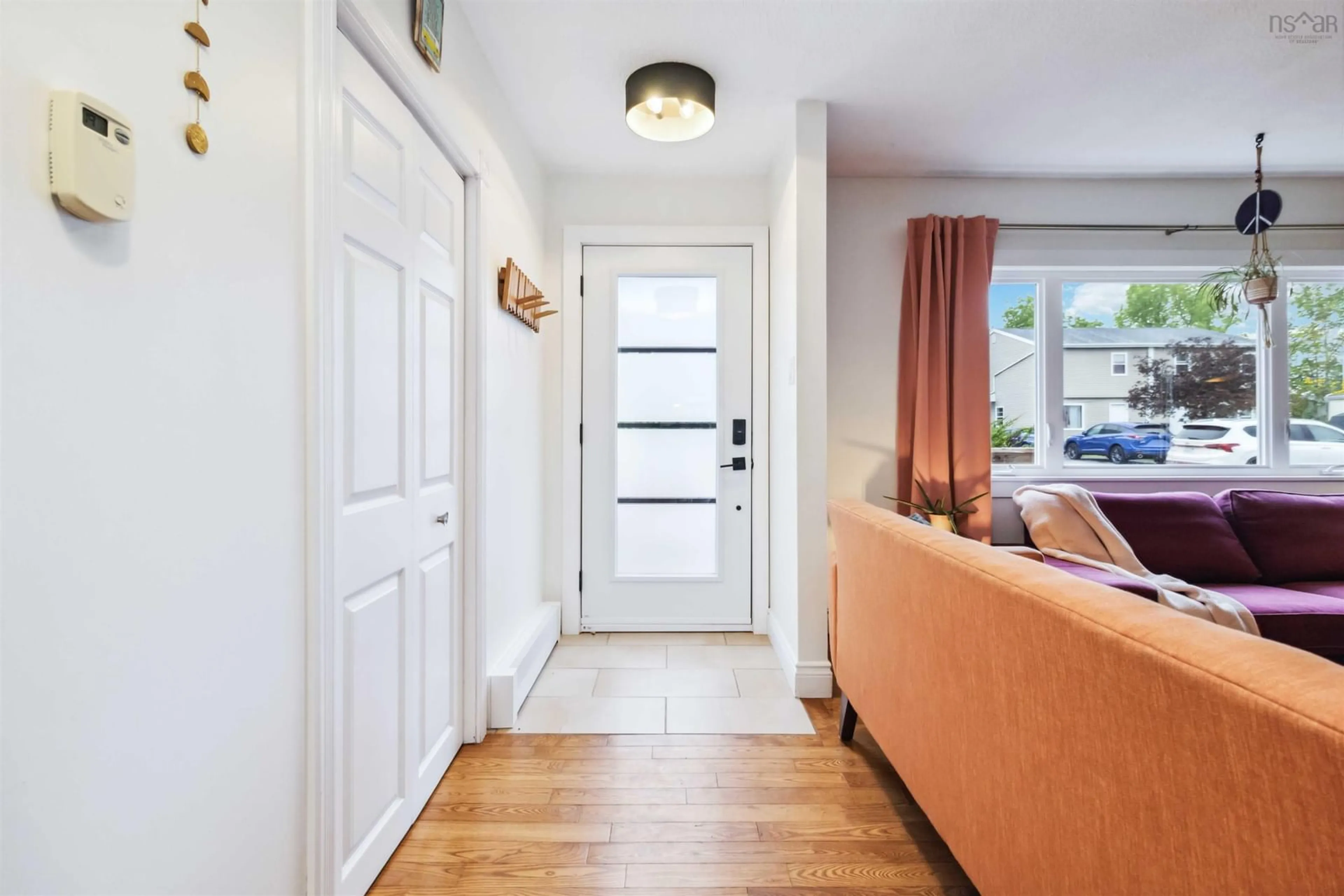 Indoor entryway for 17 Sampson Dr, Lower Sackville Nova Scotia B4C 2T7
