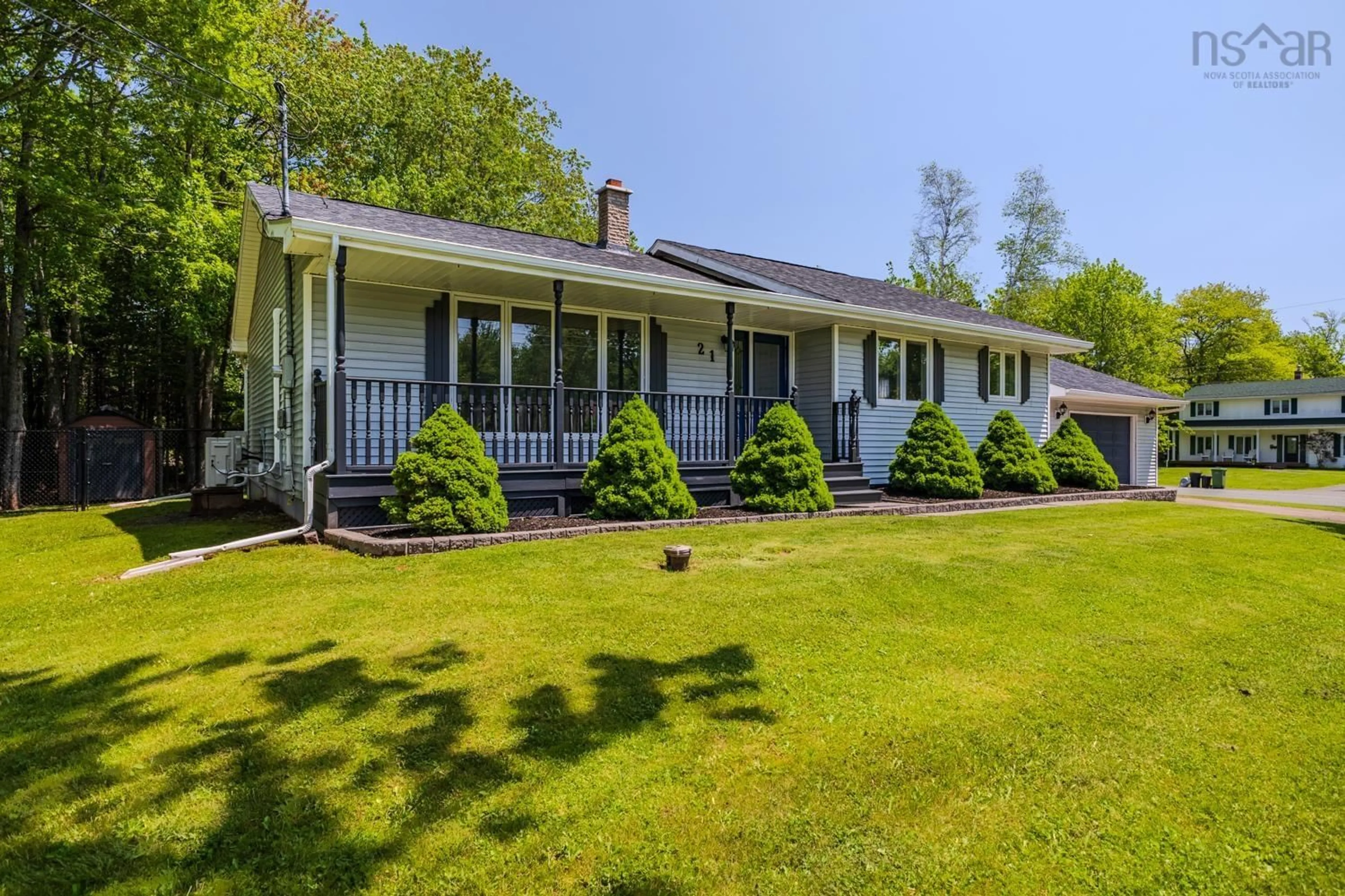 A pic from outside/outdoor area/front of a property/back of a property/a pic from drone, unknown for 21 Delaney Dr, Valley Nova Scotia B2N 3K3