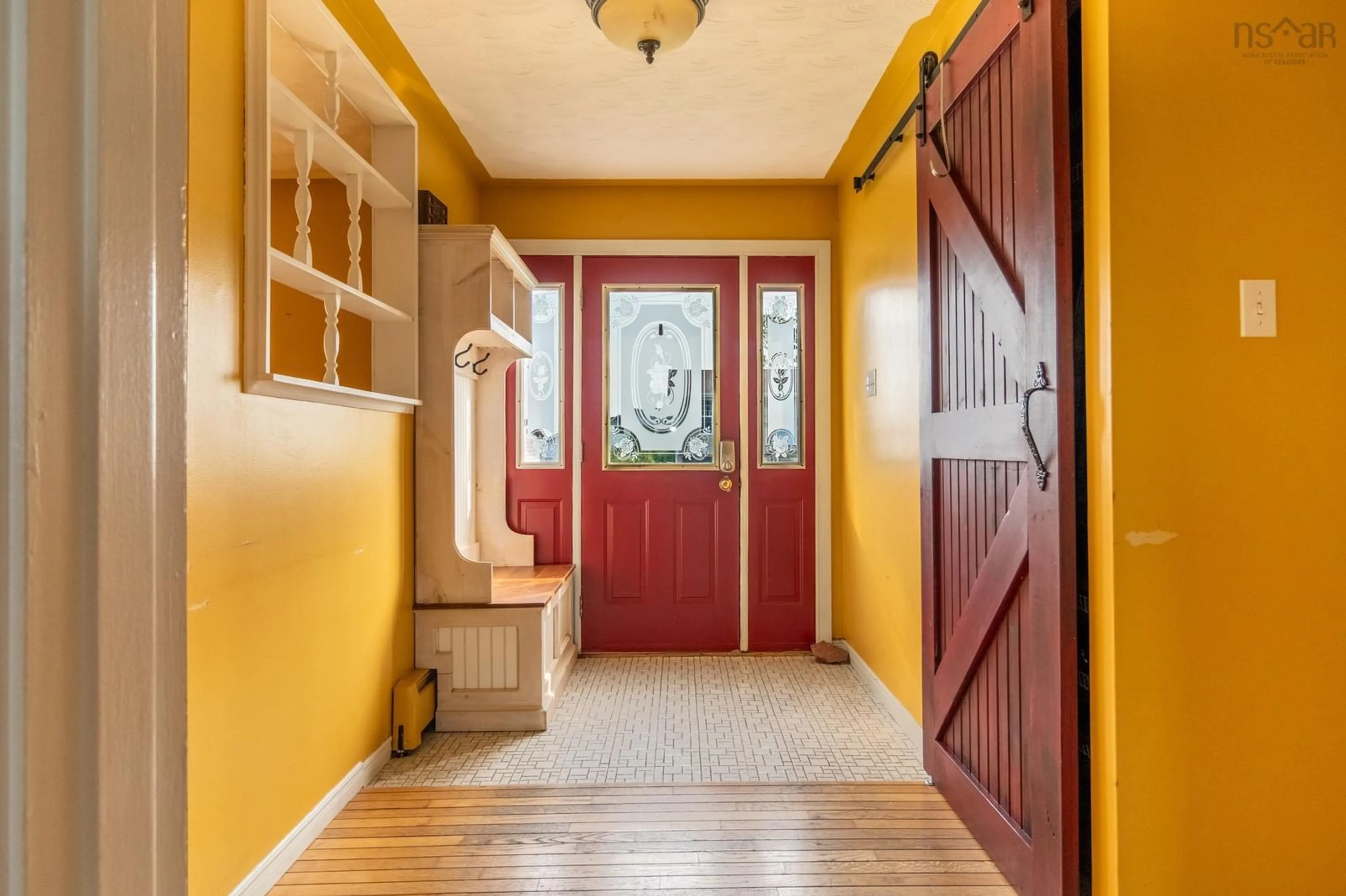 Indoor entryway for 202 Leeside, Coxheath Nova Scotia B1R 1S6
