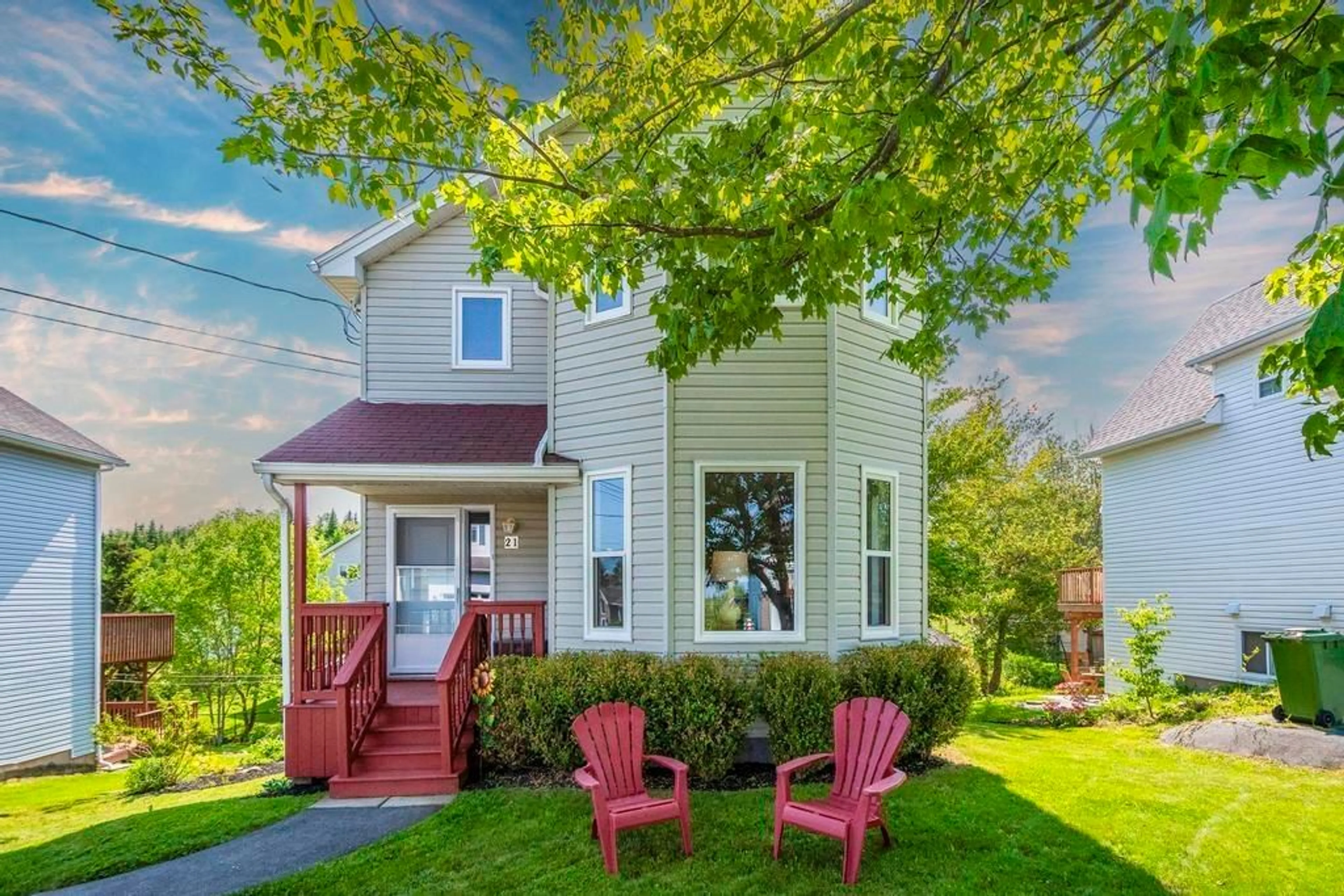 Home with vinyl exterior material, street for 21 Antares Crt, Dartmouth Nova Scotia B2W 6G1