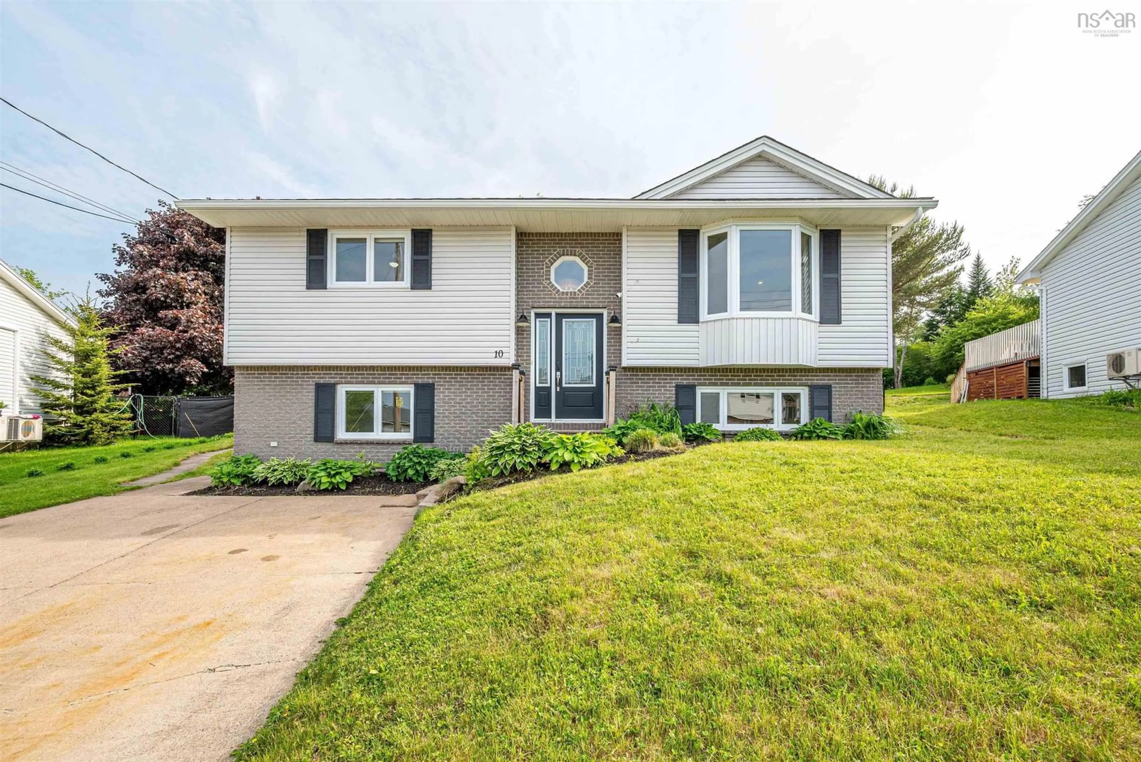 Home with vinyl exterior material, street for 10 Barque Crt, Middle Sackville Nova Scotia B4E 2T6