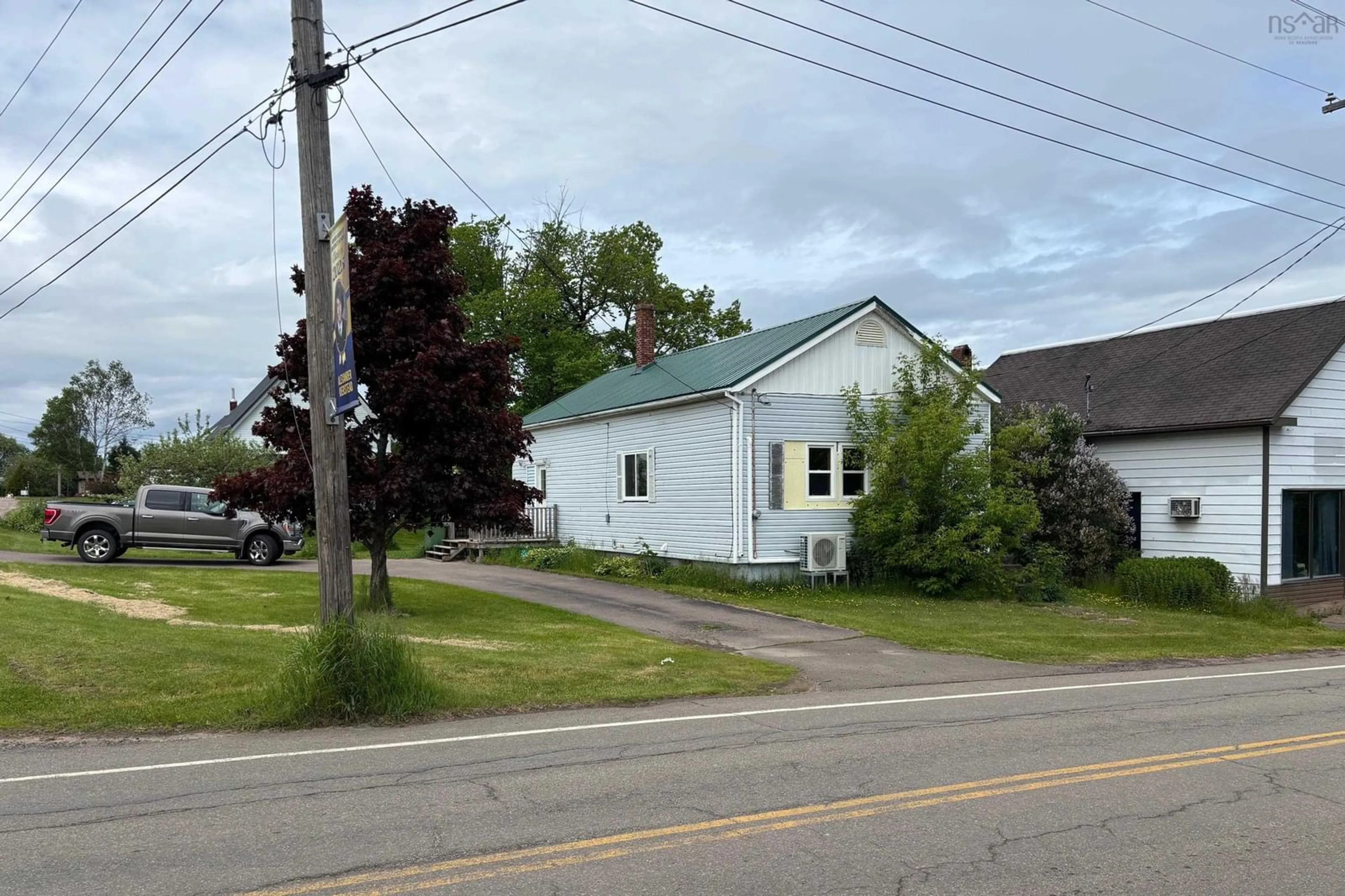 Blurry image for 1813 Highway 242, River Hebert Nova Scotia B0L 1G0
