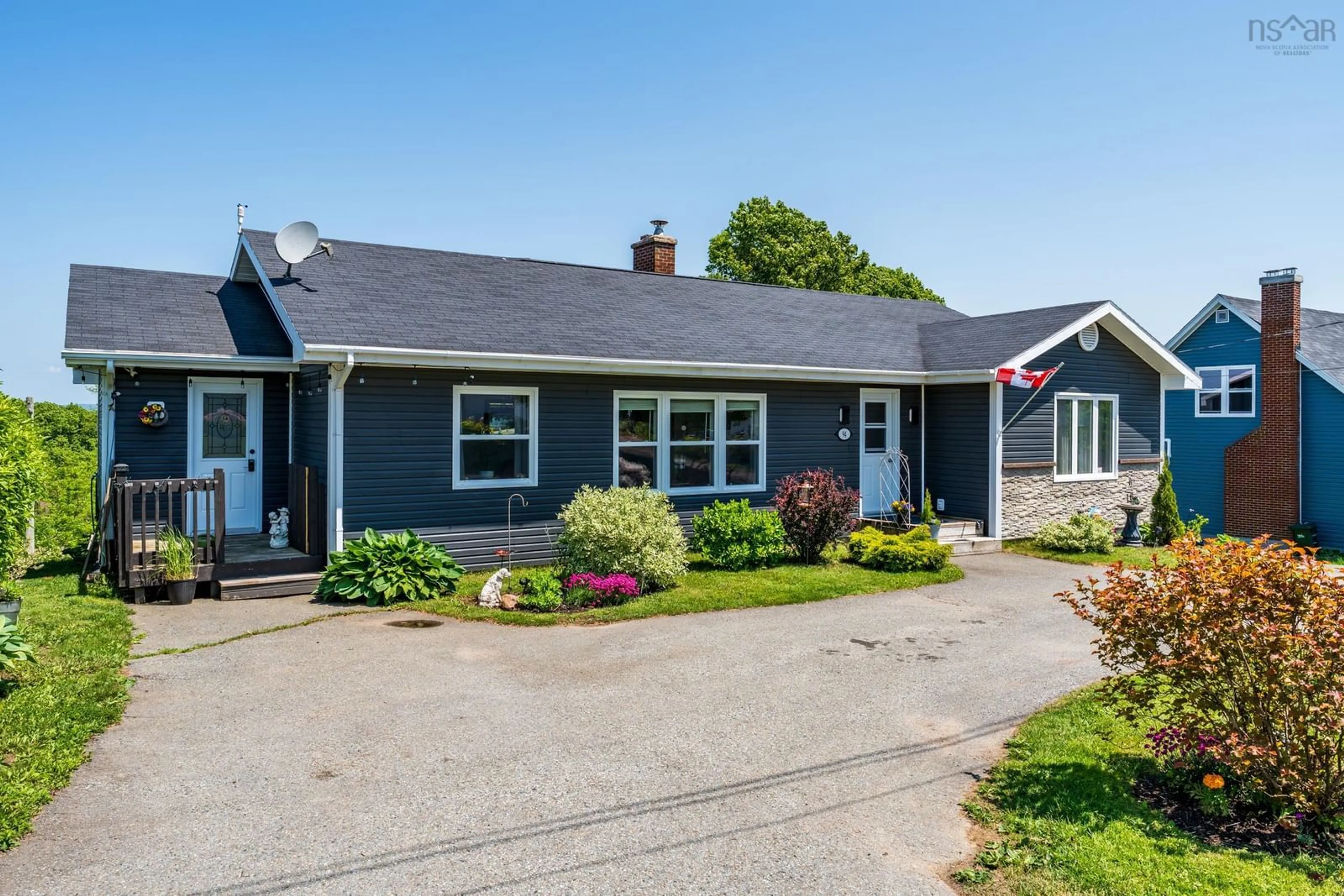 Home with vinyl exterior material, street for 94 King Street, Digby Nova Scotia B0V 1A0