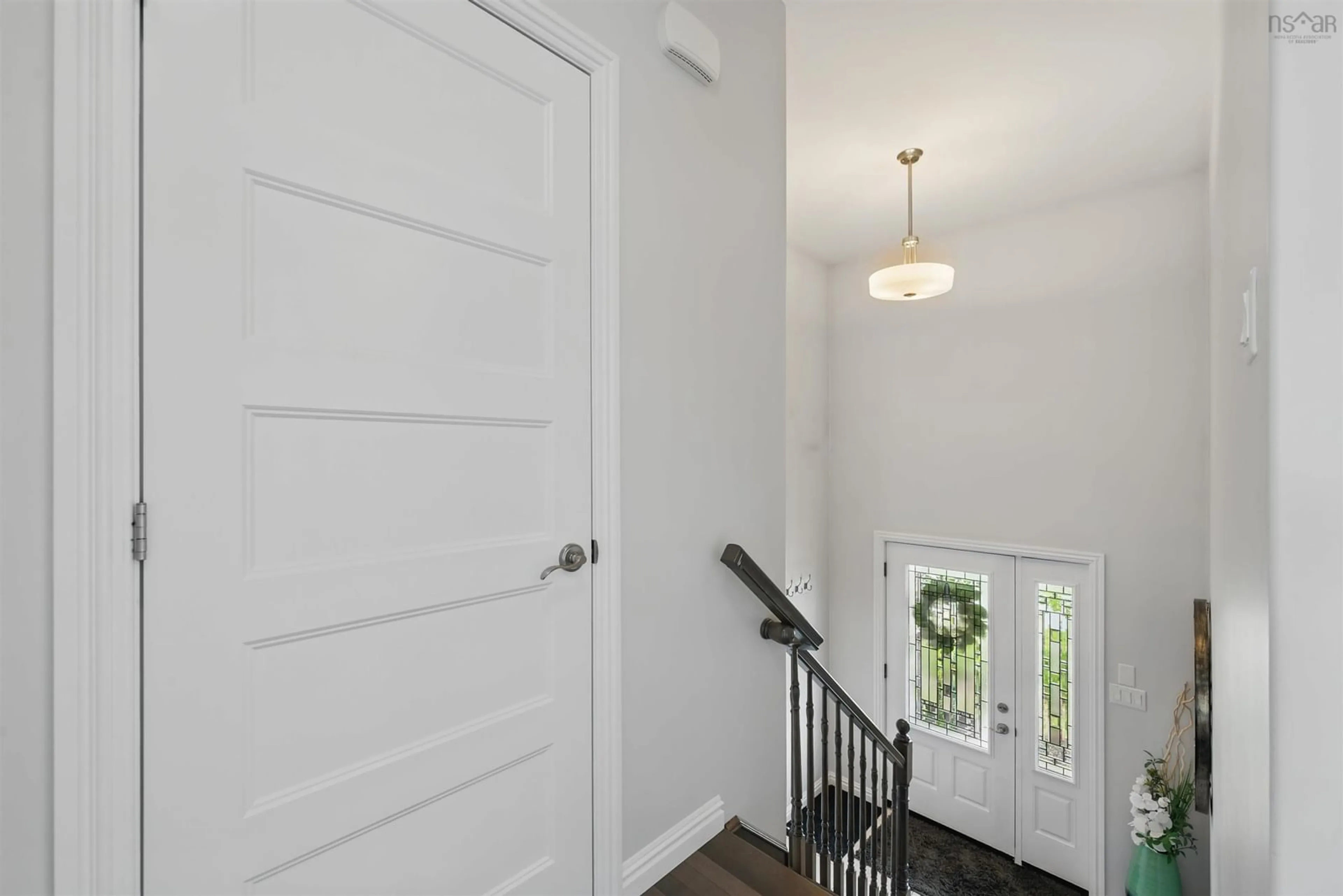 Indoor entryway for 40 Armenia, Bedford Nova Scotia B4A 0H6