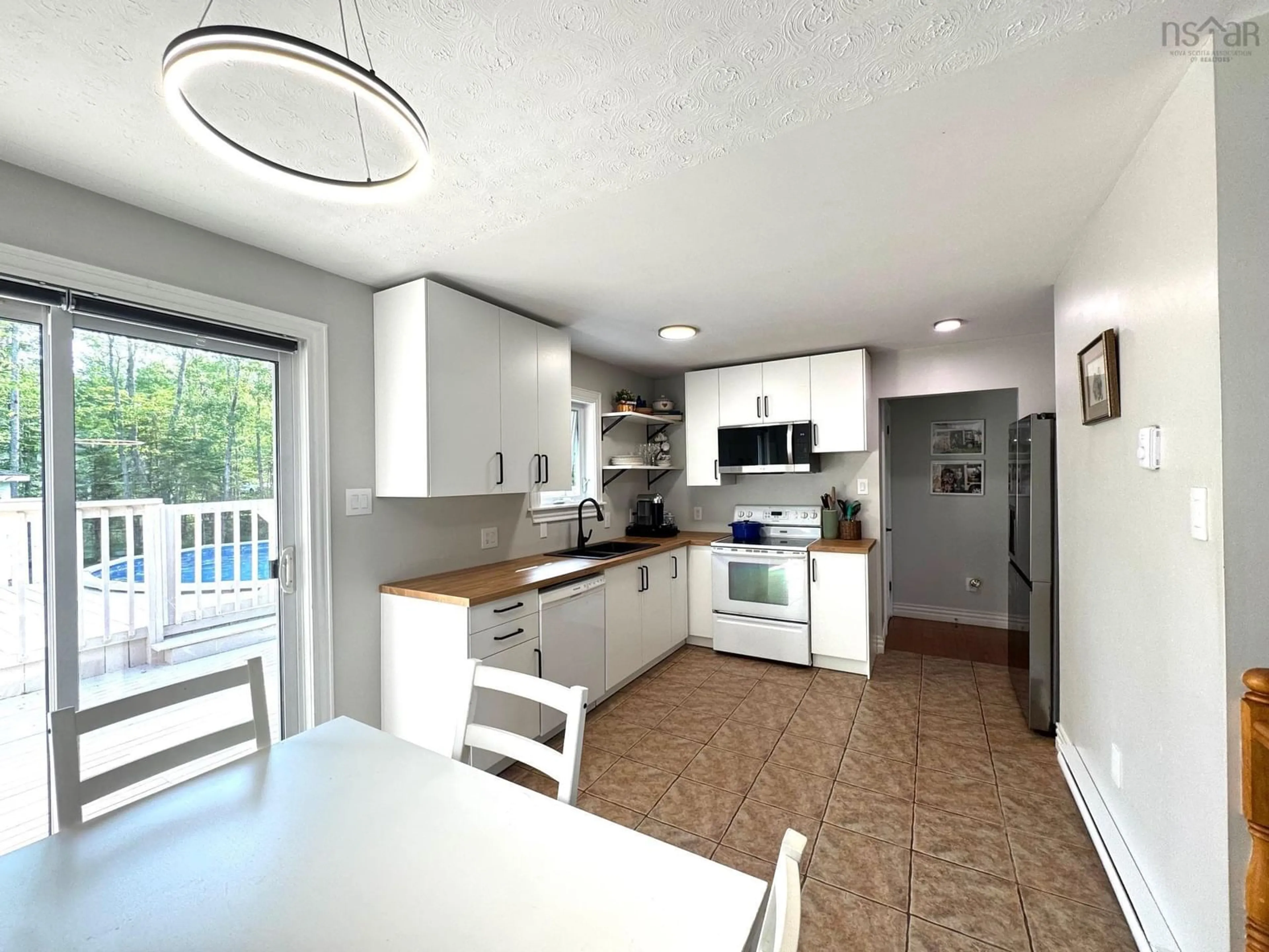 Open concept kitchen, unknown for 27 Frederick Allen Dr, East Hants Nova Scotia B2S 1X7