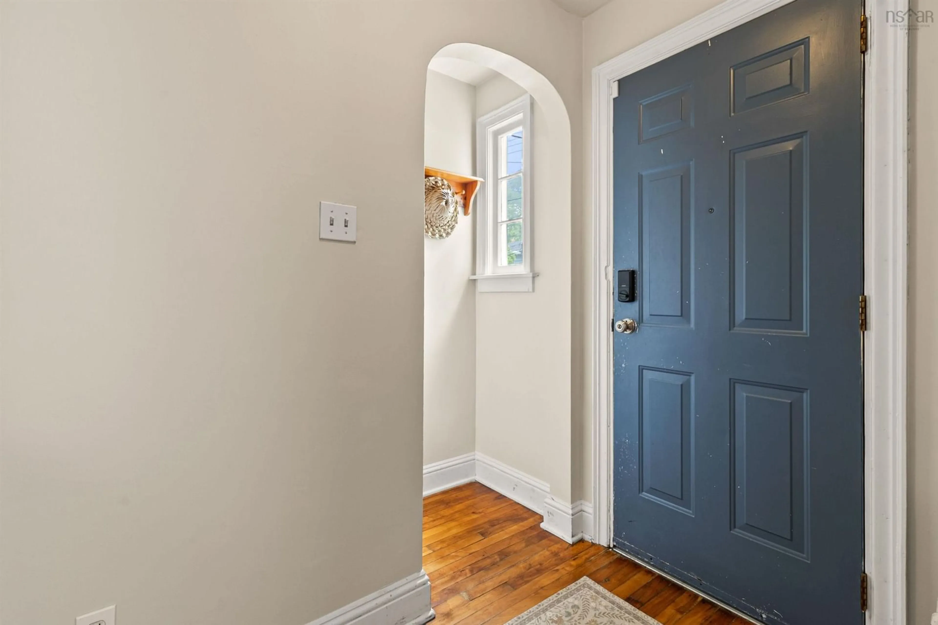 Indoor entryway for 412 Portland St, Dartmouth Nova Scotia B2Y 1K9