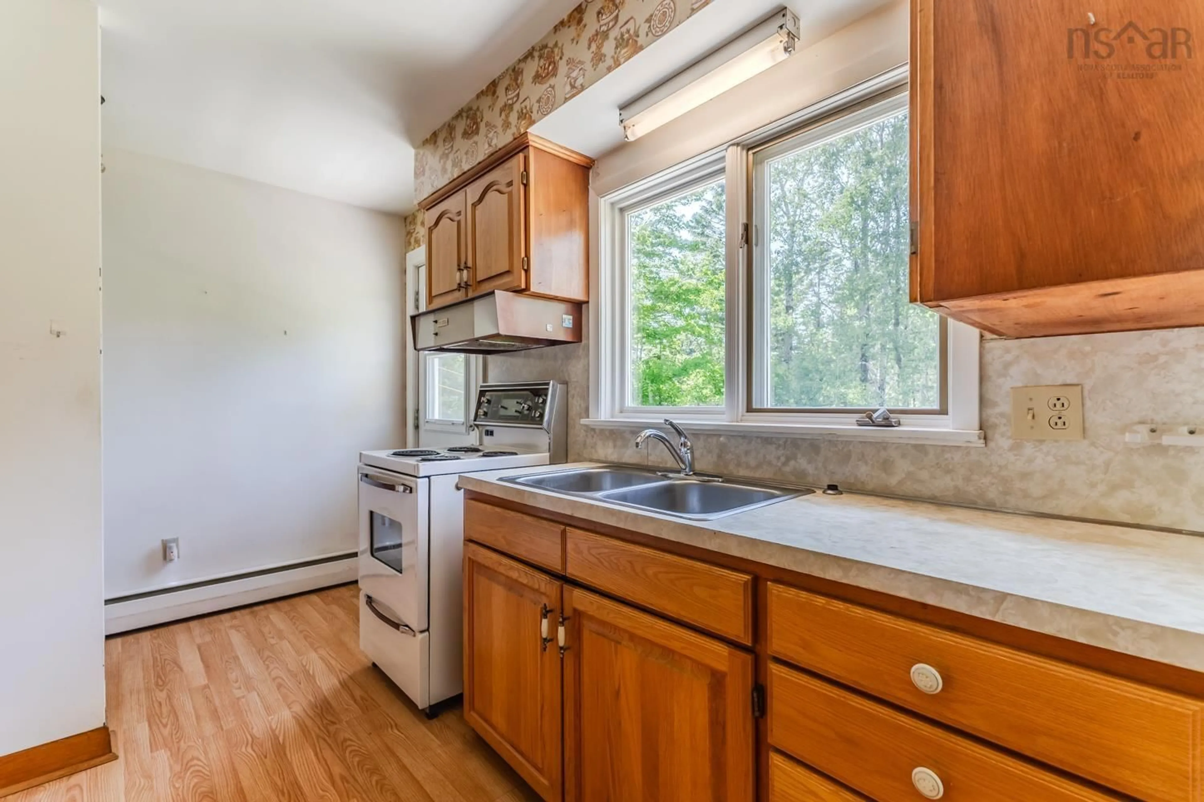 Standard kitchen, wood/laminate floor for 975 Pictou Rd, East Mountain Nova Scotia B6L 2N1