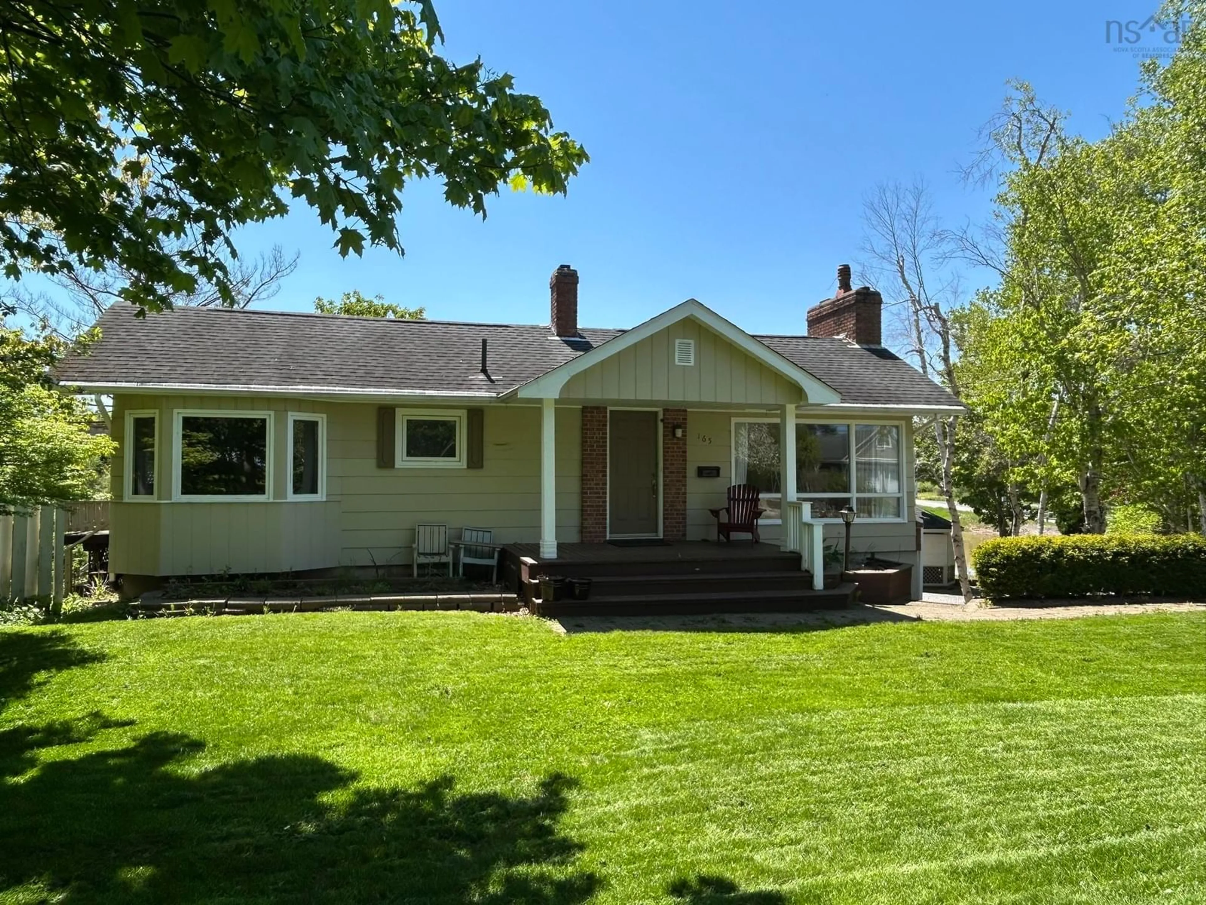 A pic from outside/outdoor area/front of a property/back of a property/a pic from drone, street for 165 Avon St, Hants Border Nova Scotia B0P 1P0