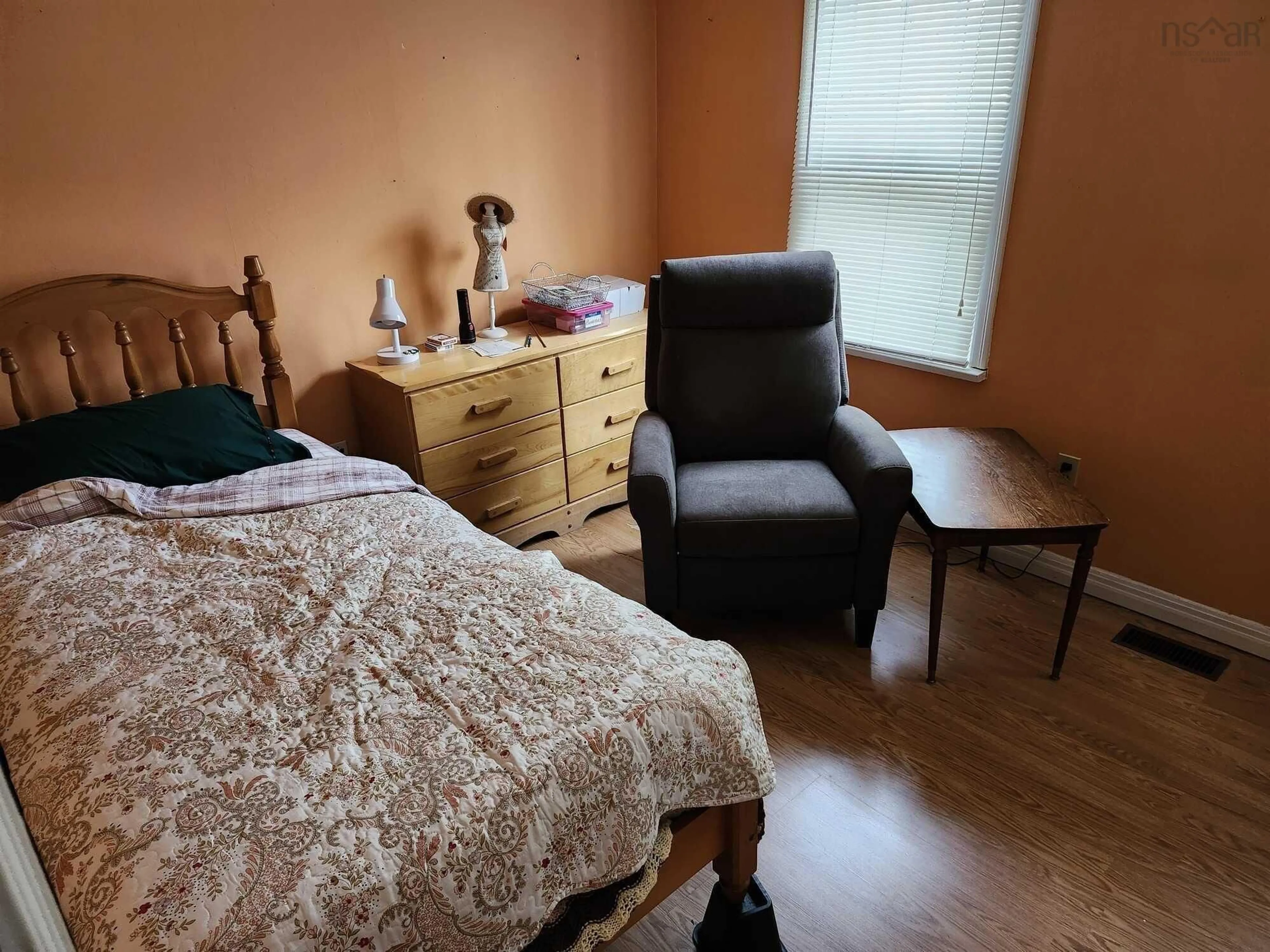 A pic of a room for 986 Herring Cove Rd, Halifax Nova Scotia B3R 1Z6