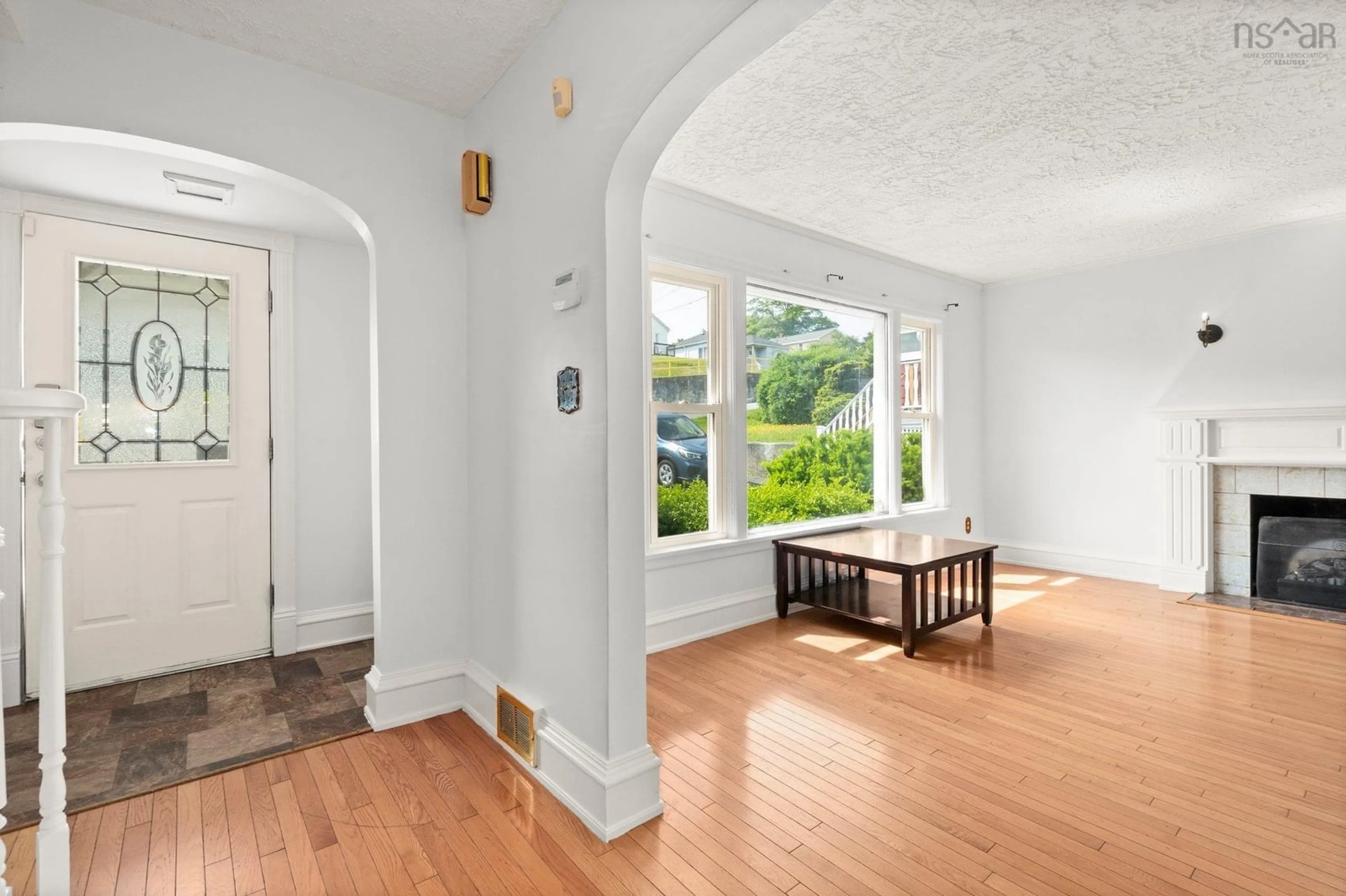 Indoor entryway for 27 Sunnybrae Ave, Fairview Nova Scotia B3N 2G3