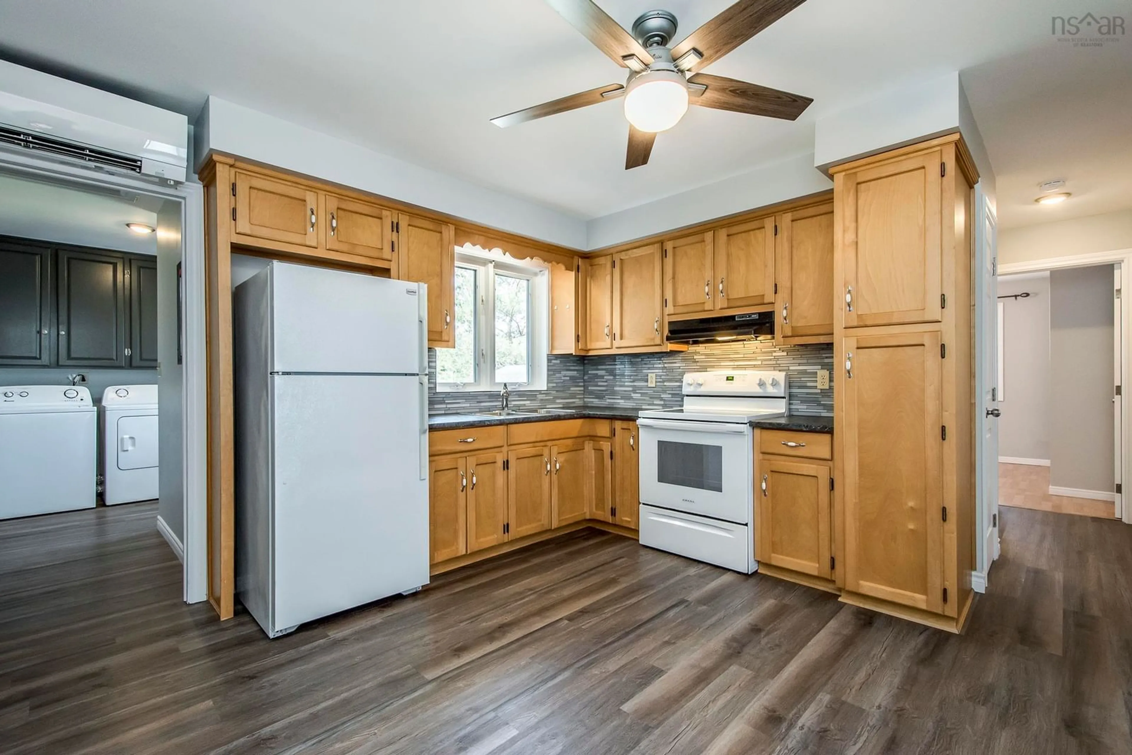 Standard kitchen, wood/laminate floor for 699/701 Balser Dr, Kingston Nova Scotia B0P 1R0