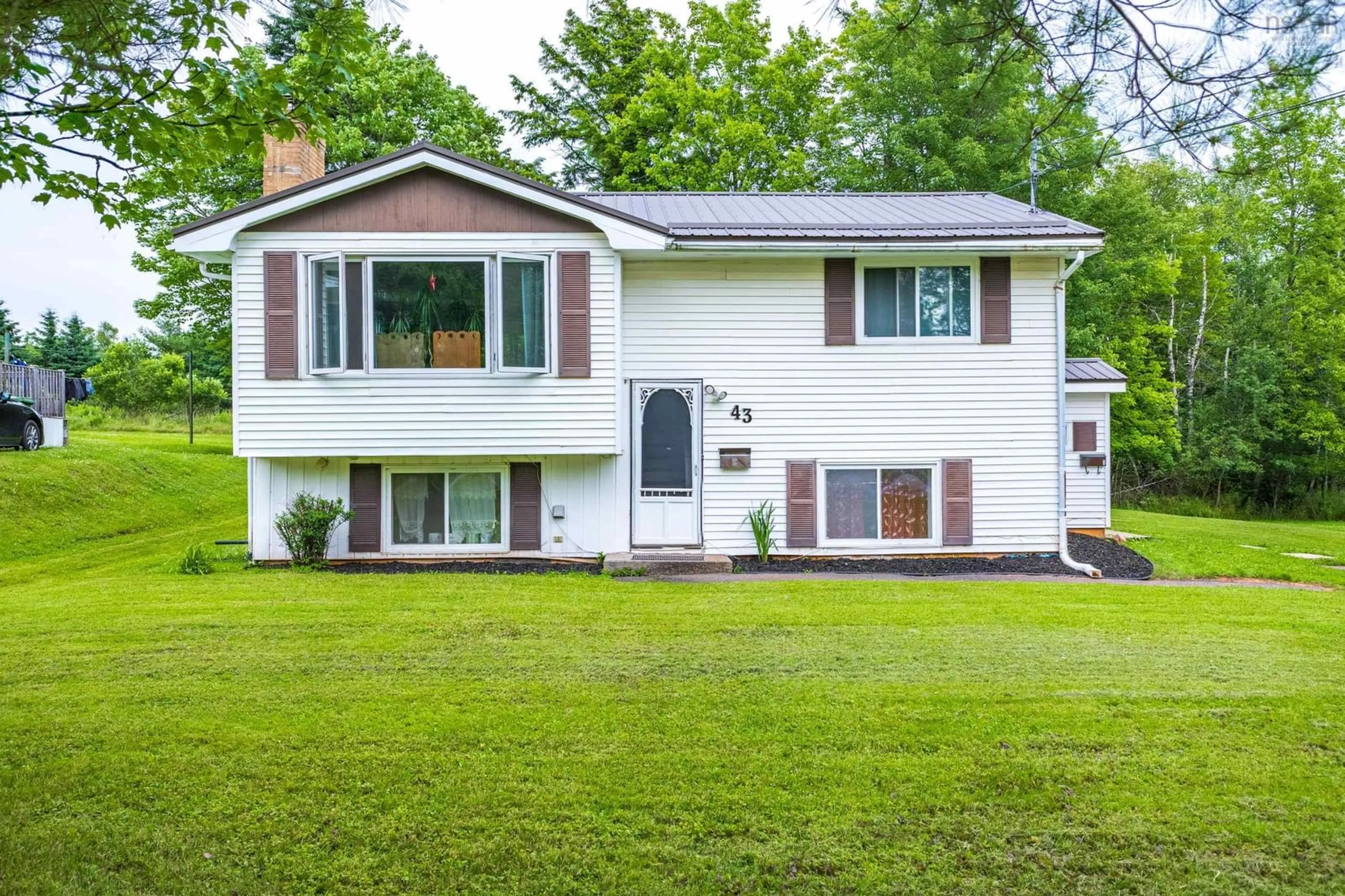Home with vinyl exterior material, street for 43 Scenic Dr, Bible Hill Nova Scotia B2N 5N9