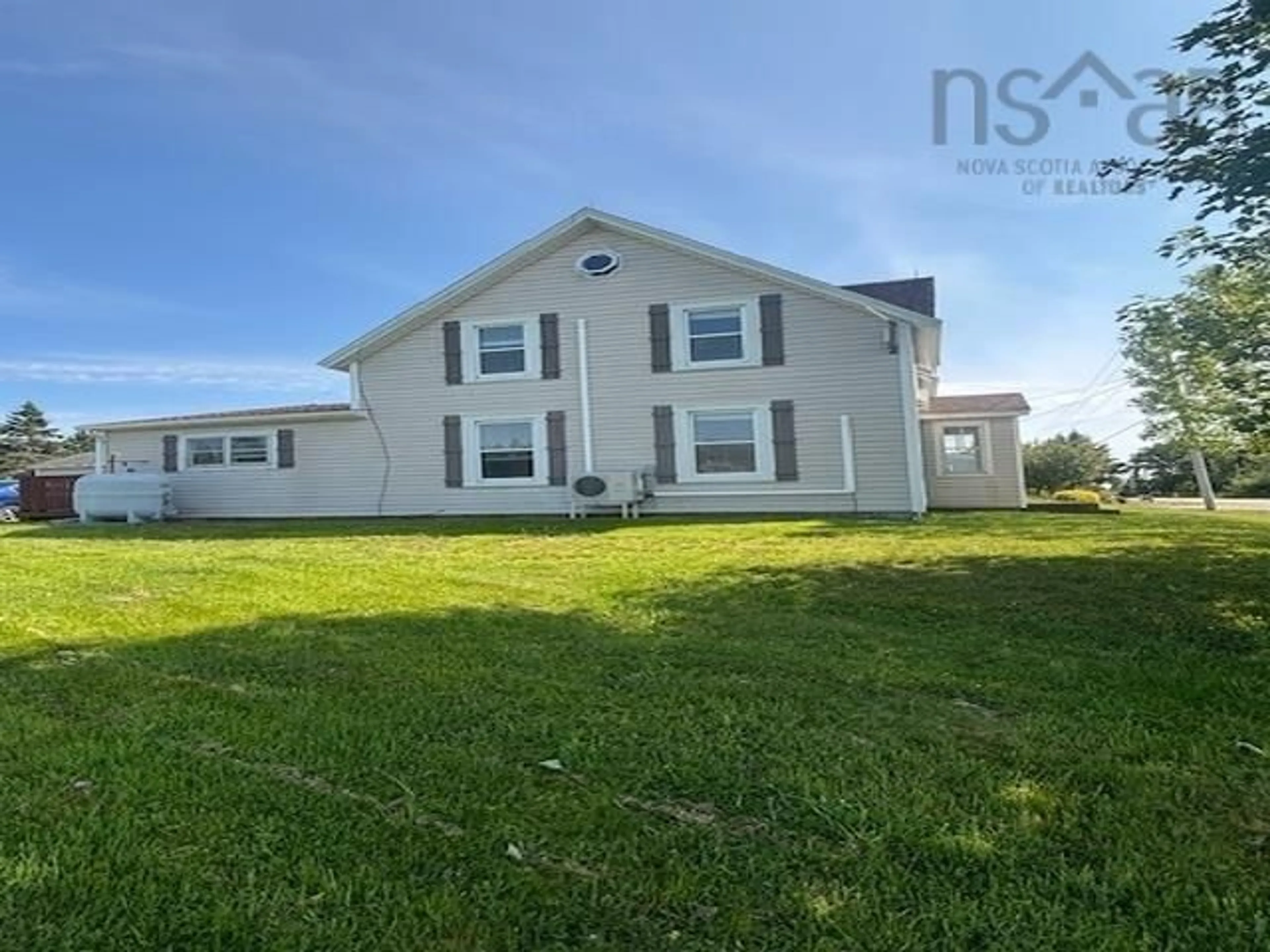Home with vinyl exterior material, water/lake/river/ocean view for 866 Highway 3, Middle East Pubnico Nova Scotia B0W 2A0