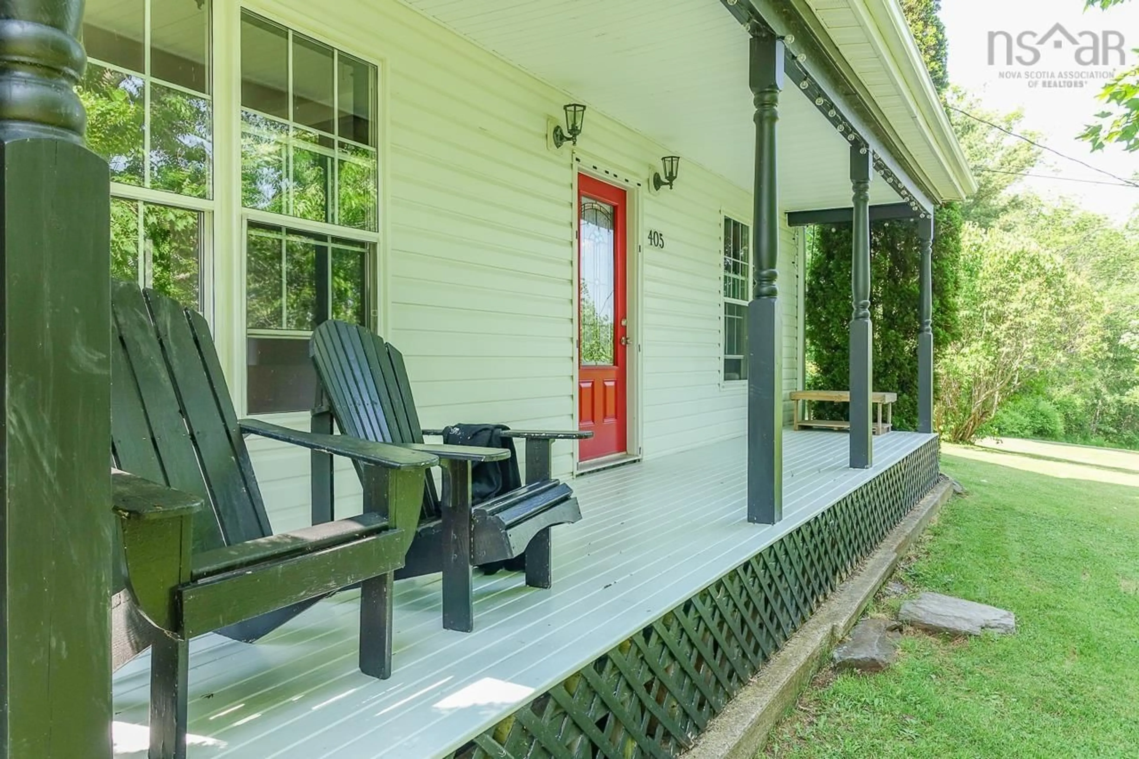 Patio, street for 405 Chester Ave, Kentville Nova Scotia B4N 3V8