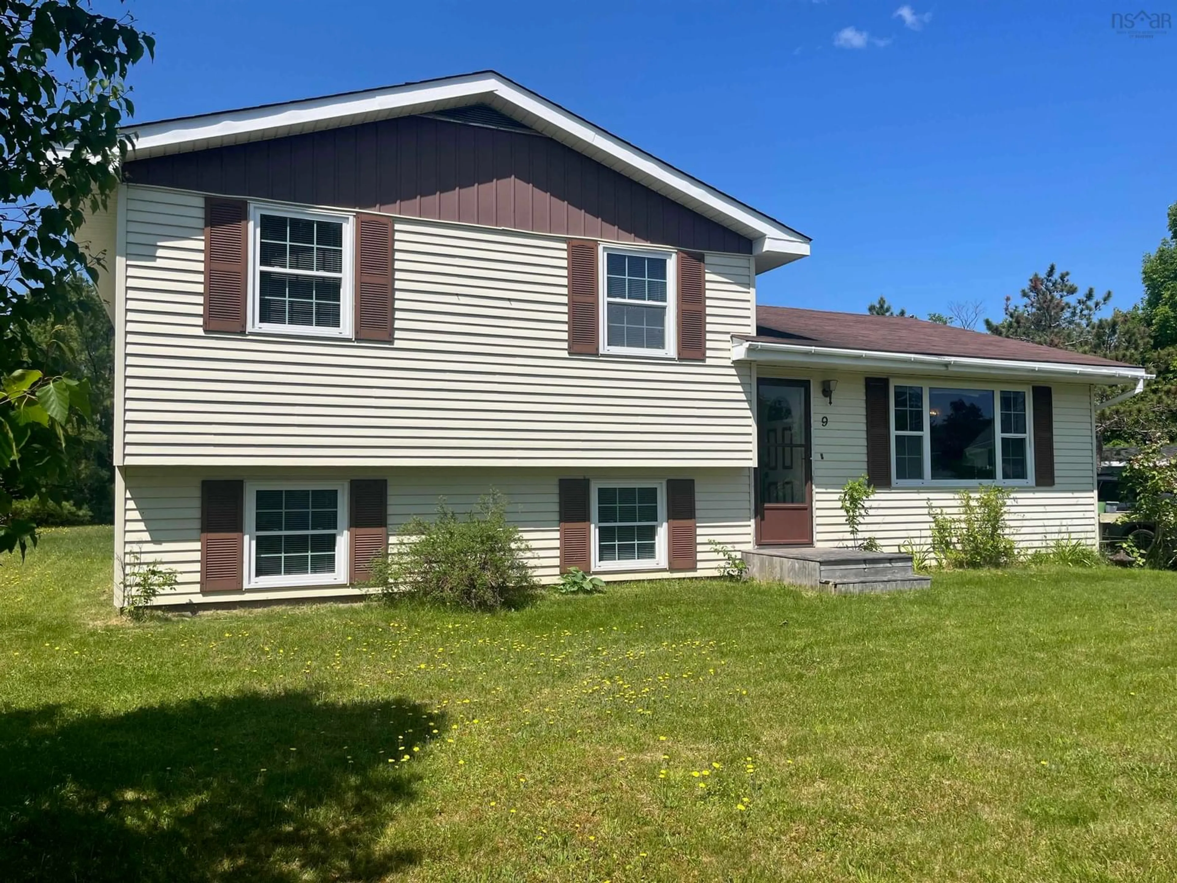Home with vinyl exterior material, street for 9 Sunrise Crescent, Antigonish Nova Scotia B2G 2R7
