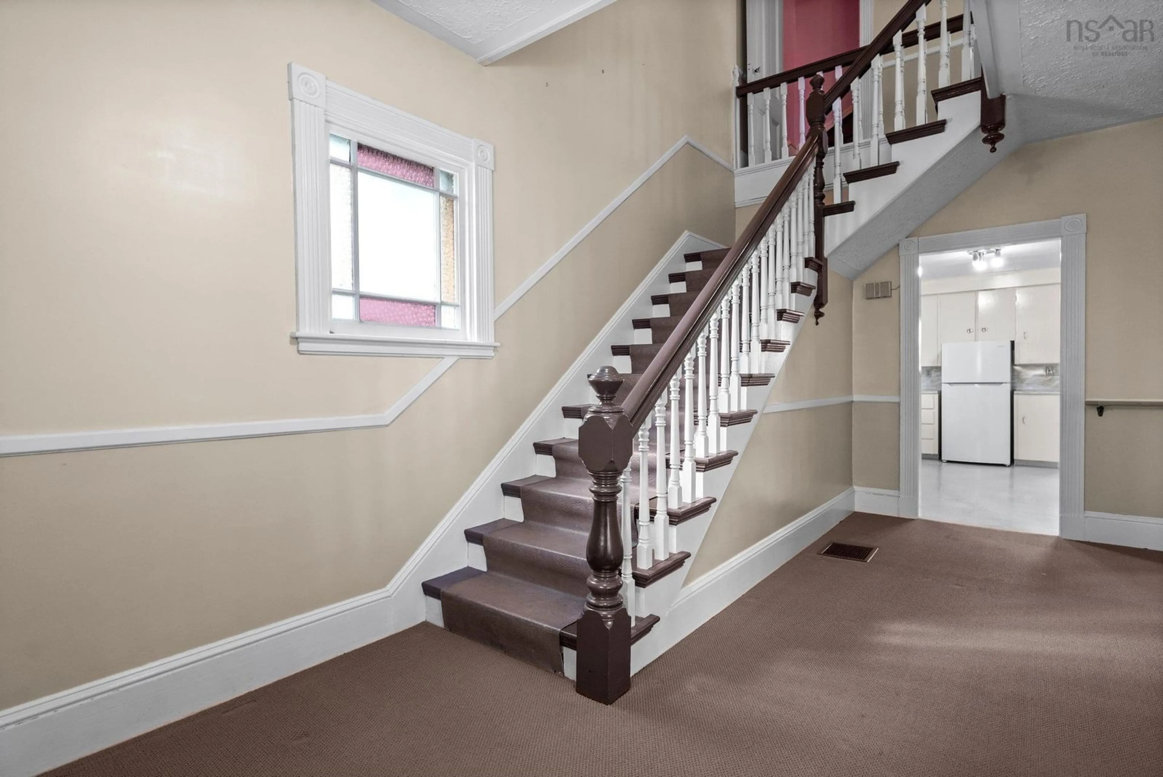 Stairs for 142 Gray St, Windsor Nova Scotia B0N 2T0