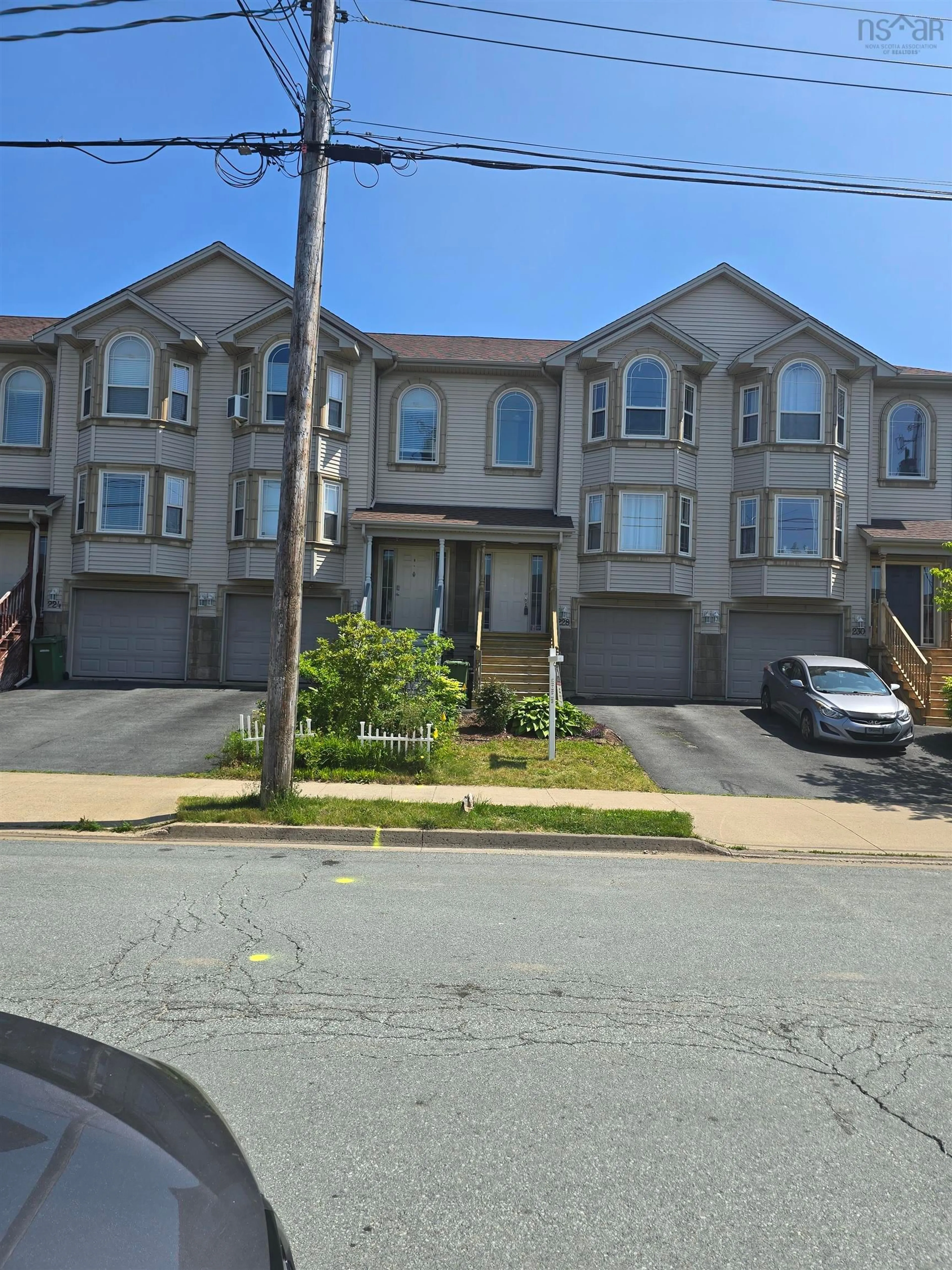 A pic from outside/outdoor area/front of a property/back of a property/a pic from drone, street for 228 Nadia Dr, Dartmouth Nova Scotia B3A 0A9